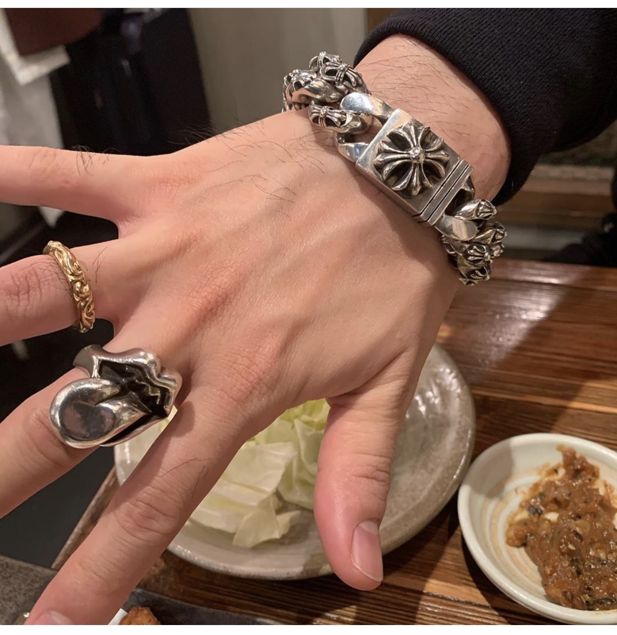 CHROME HEARTS Rolling Stone Tongue Ring（CHROME HEARTS 274）