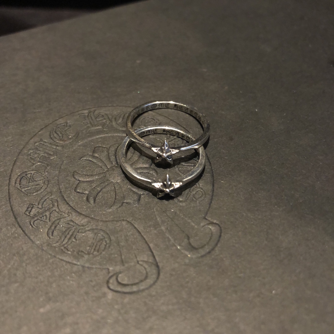 CHROME HEARTS Single Five-pointed Star Ring（CHROME HEARTS 270）