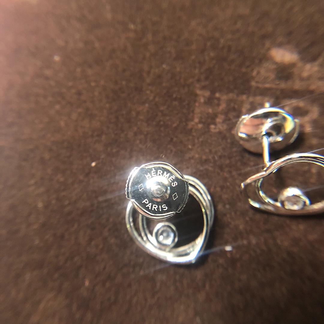 Hermes Vertige Cœur necklace and earrings （H119311B-00ST）