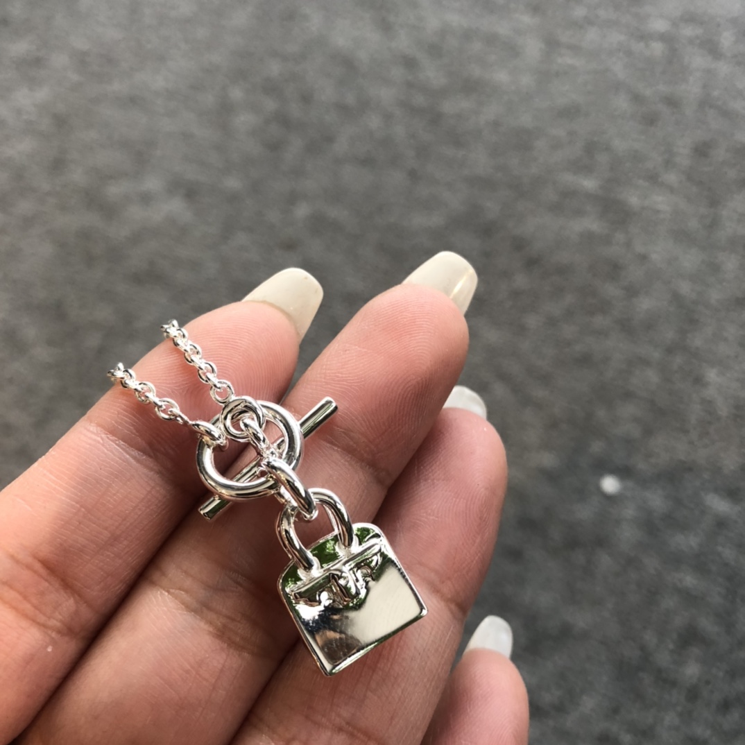 Hermès Birkin Amulette Pendant（H104425B-00）