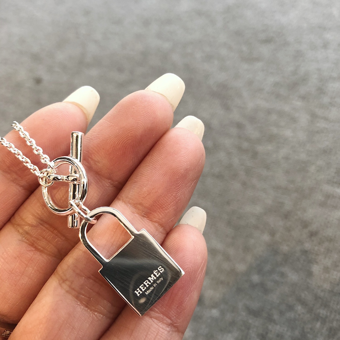 Hermes Amulettes Cadena Pendant "Silver"（H121331B-00）