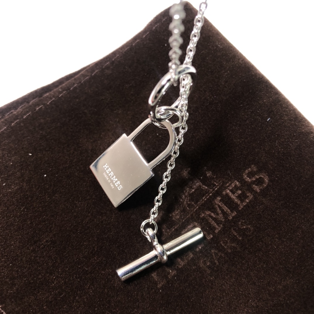 Hermes Amulettes Cadena Pendant "Silver"（H121331B-00）