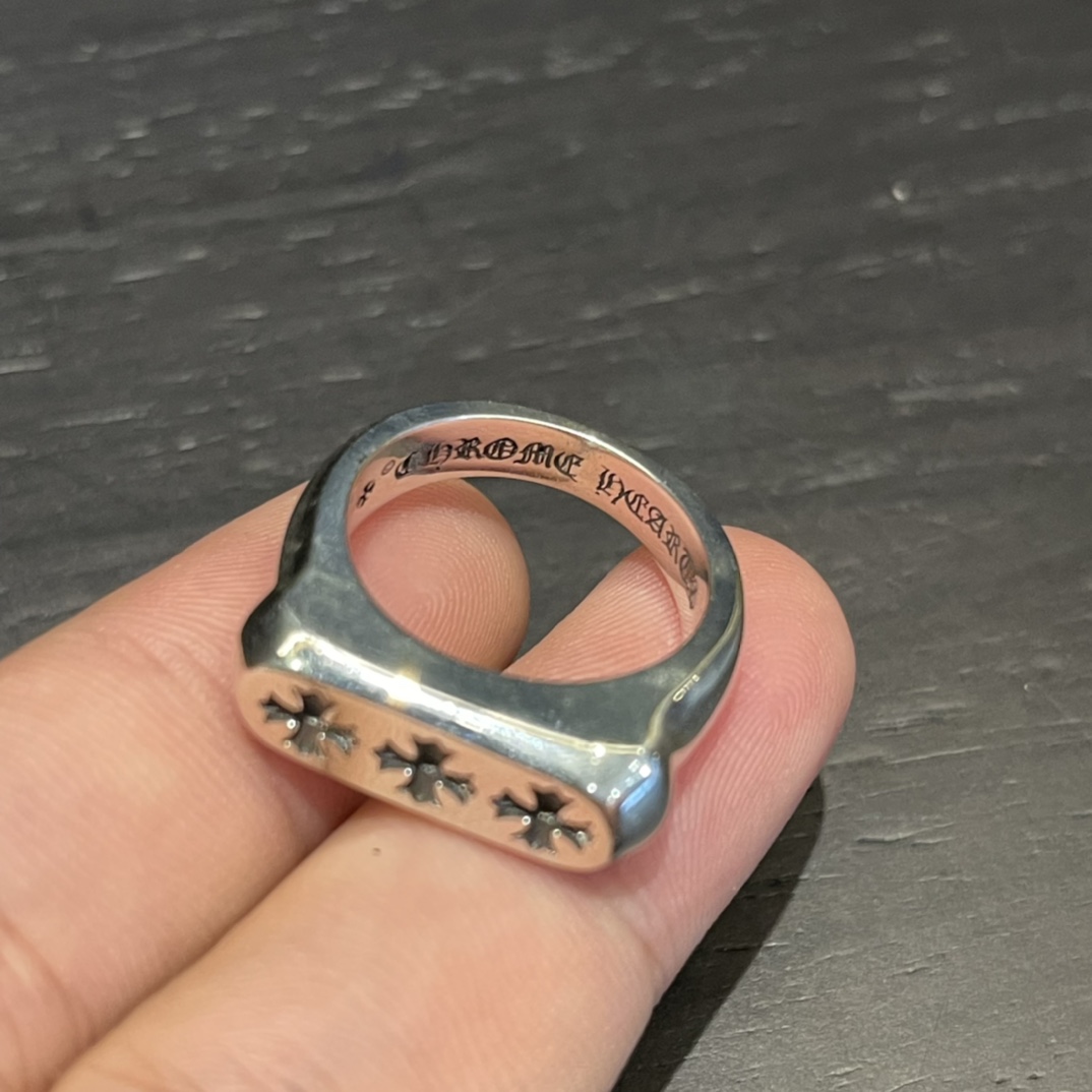 CHROME HEARTS Three Cross Flower Ring（CHROME HEARTS 282）