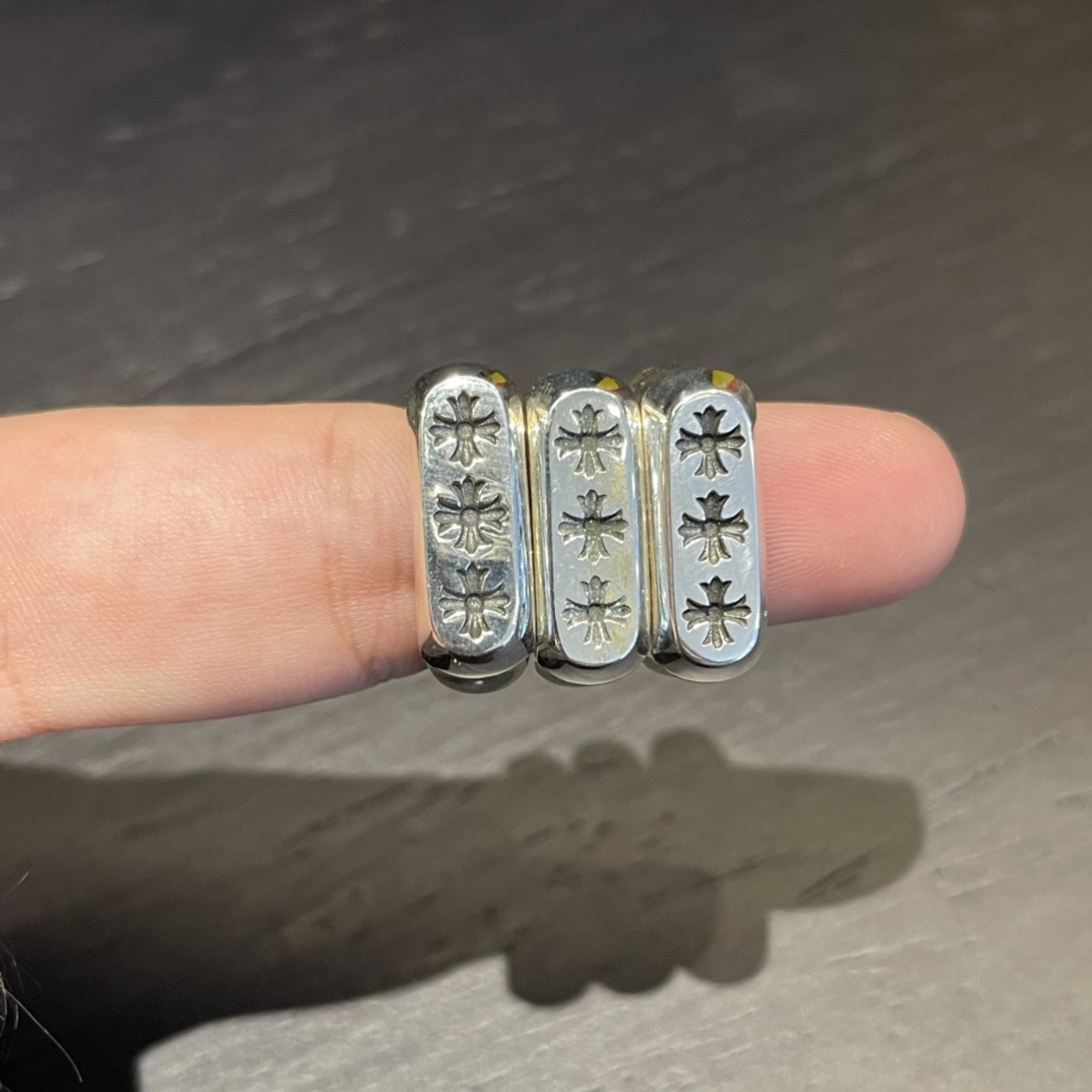 CHROME HEARTS Three Cross Flower Ring（CHROME HEARTS 282）