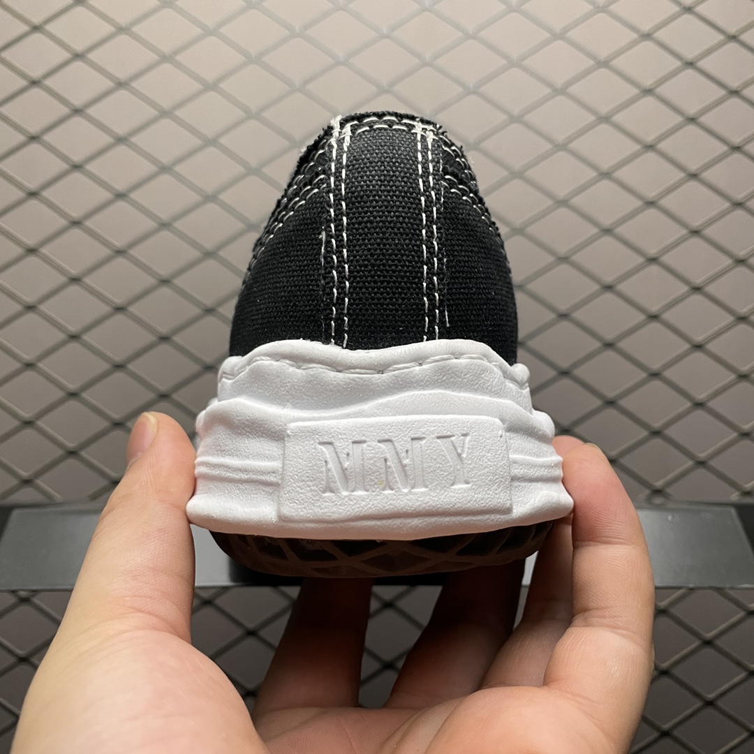 Maison MIHARA YASUHIRO HANK OG Sole Canvas Low-top Sneaker "Black" (A05FW702)