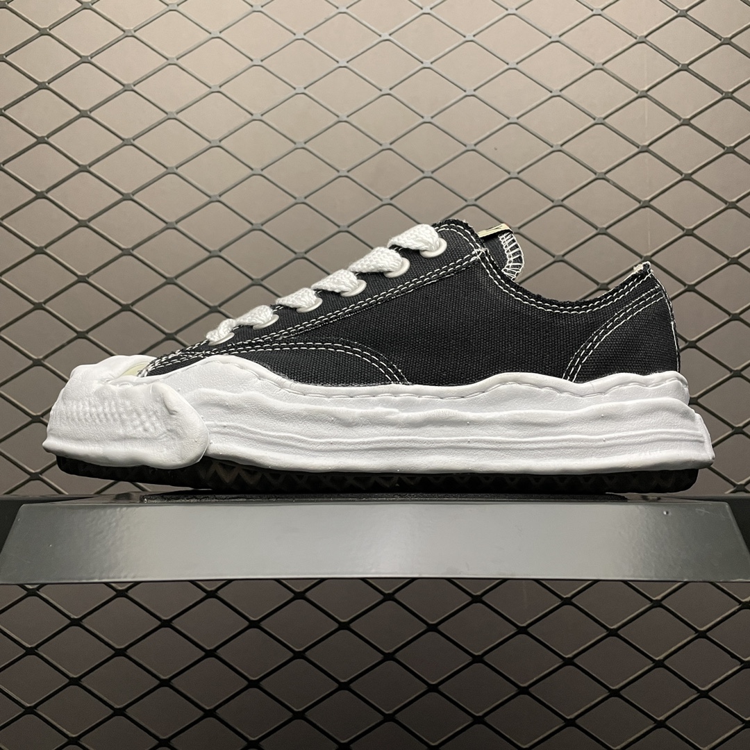 Maison MIHARA YASUHIRO HANK OG Sole Canvas Low-top Sneaker "Black" (A05FW702)