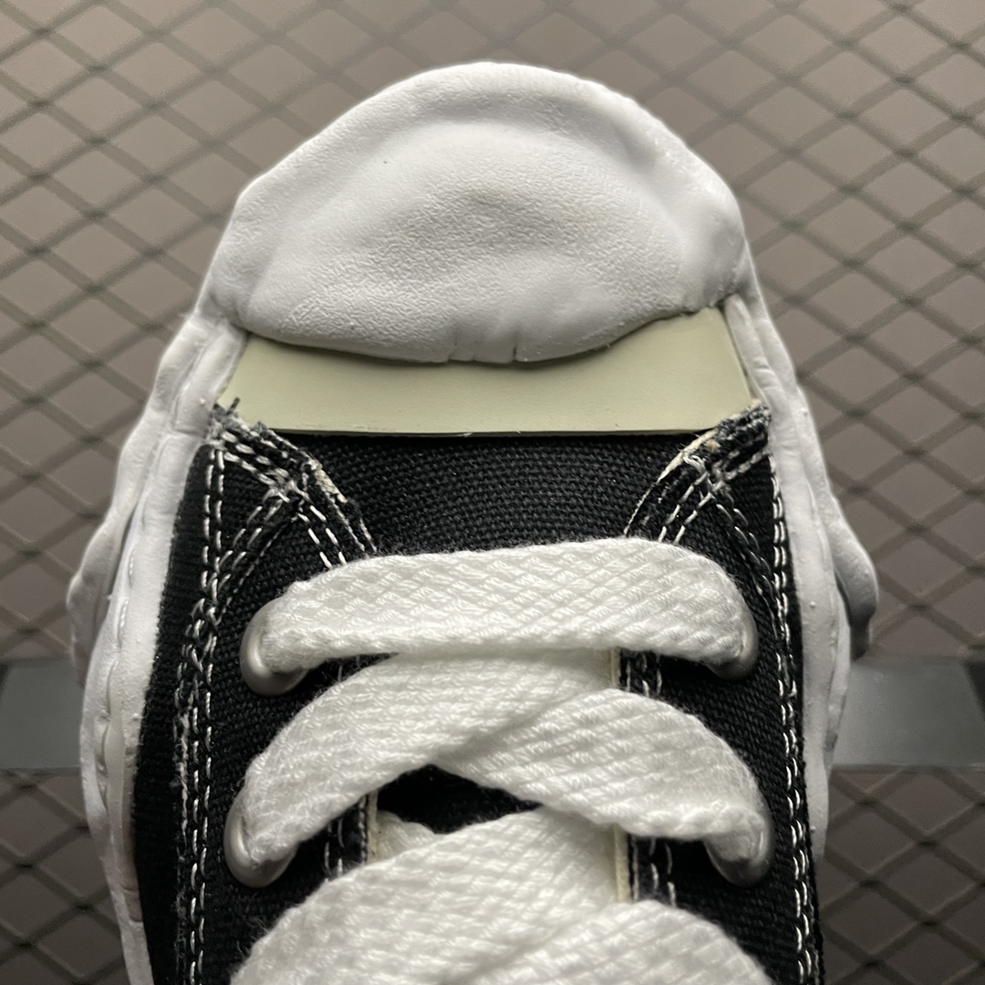 Maison MIHARA YASUHIRO HANK OG Sole Canvas Low-top Sneaker "Black" (A05FW702)