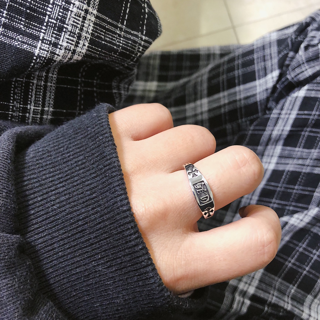 CHROME HEARTS Ch Letter Ring（CHROME HEARTS 264）