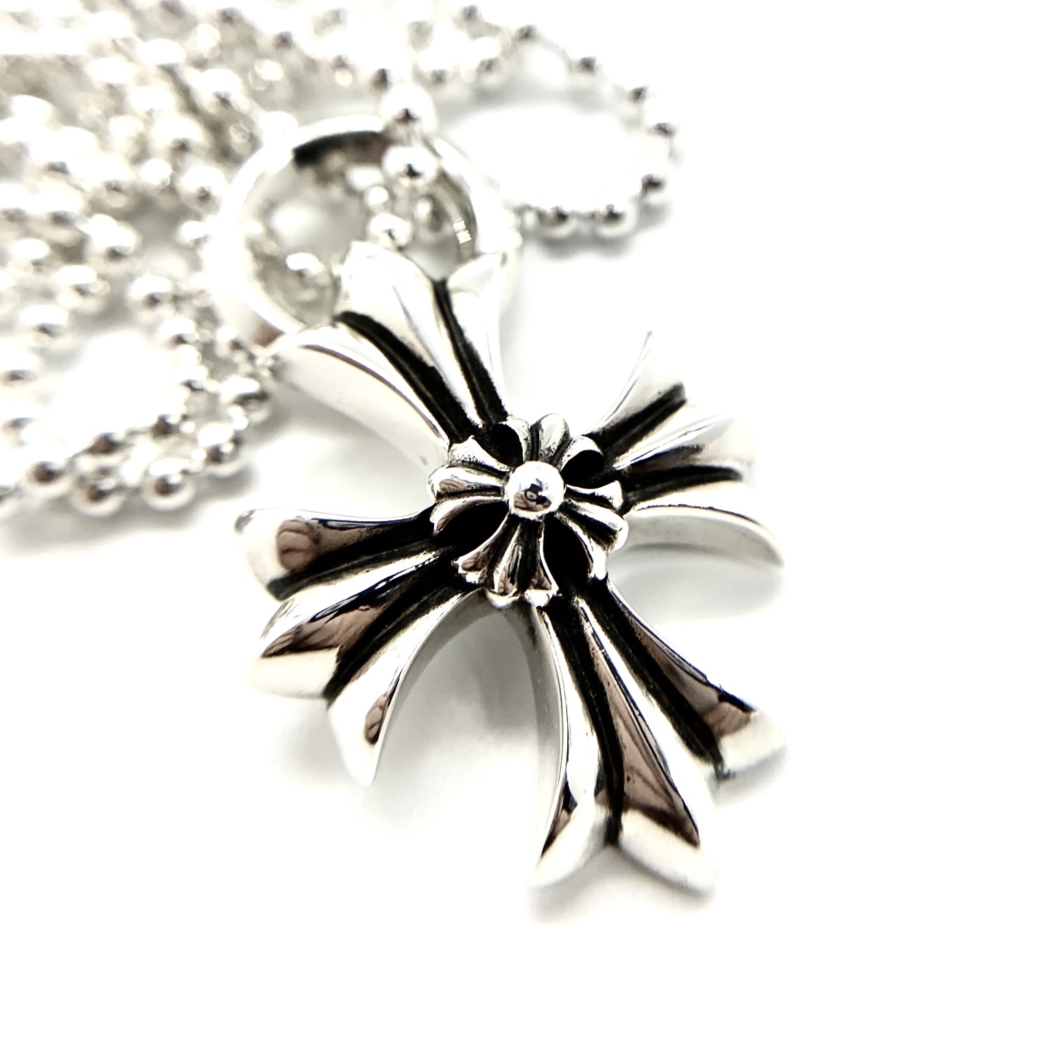 CHROME HEARTS Double Cross Flower Necklace（CHROME HEARTS 255）