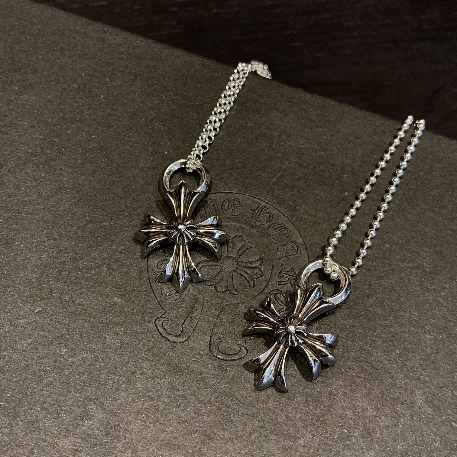 CHROME HEARTS Double Cross Flower Necklace（CHROME HEARTS 255）