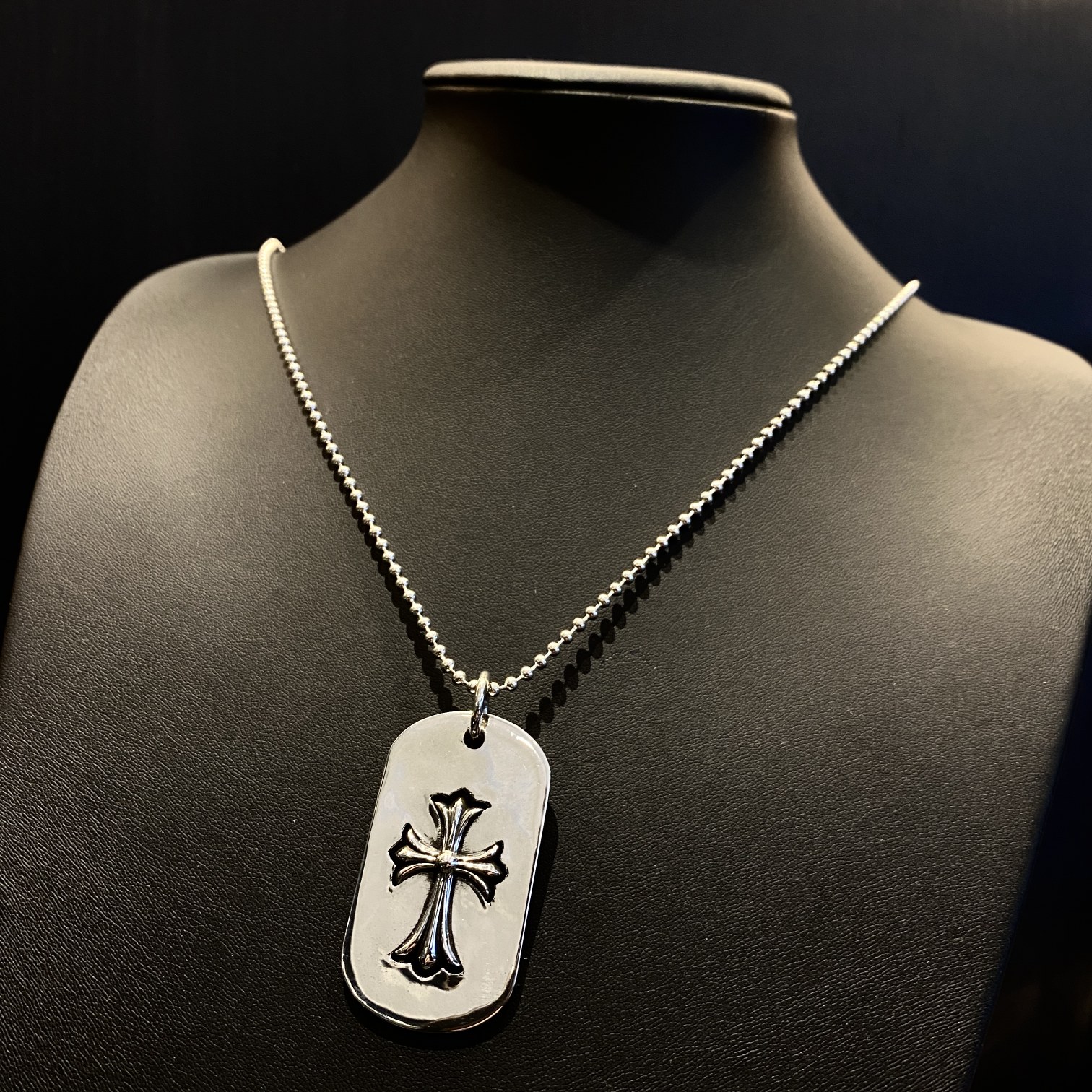 Chrome Hearts Embossed Cross Military Plate（CHROME HEARTS 324）