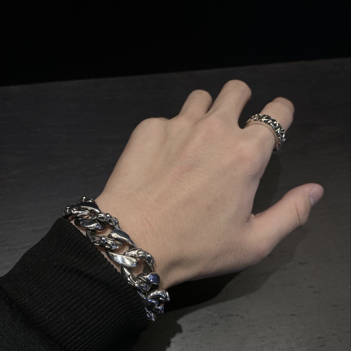 𝗖𝗵𝗿𝗼𝗺𝗲 𝗛𝗲𝗮𝗿𝘁𝘀 Half flower shrimp clasp large bracelet（CHROME HEARTS 322）