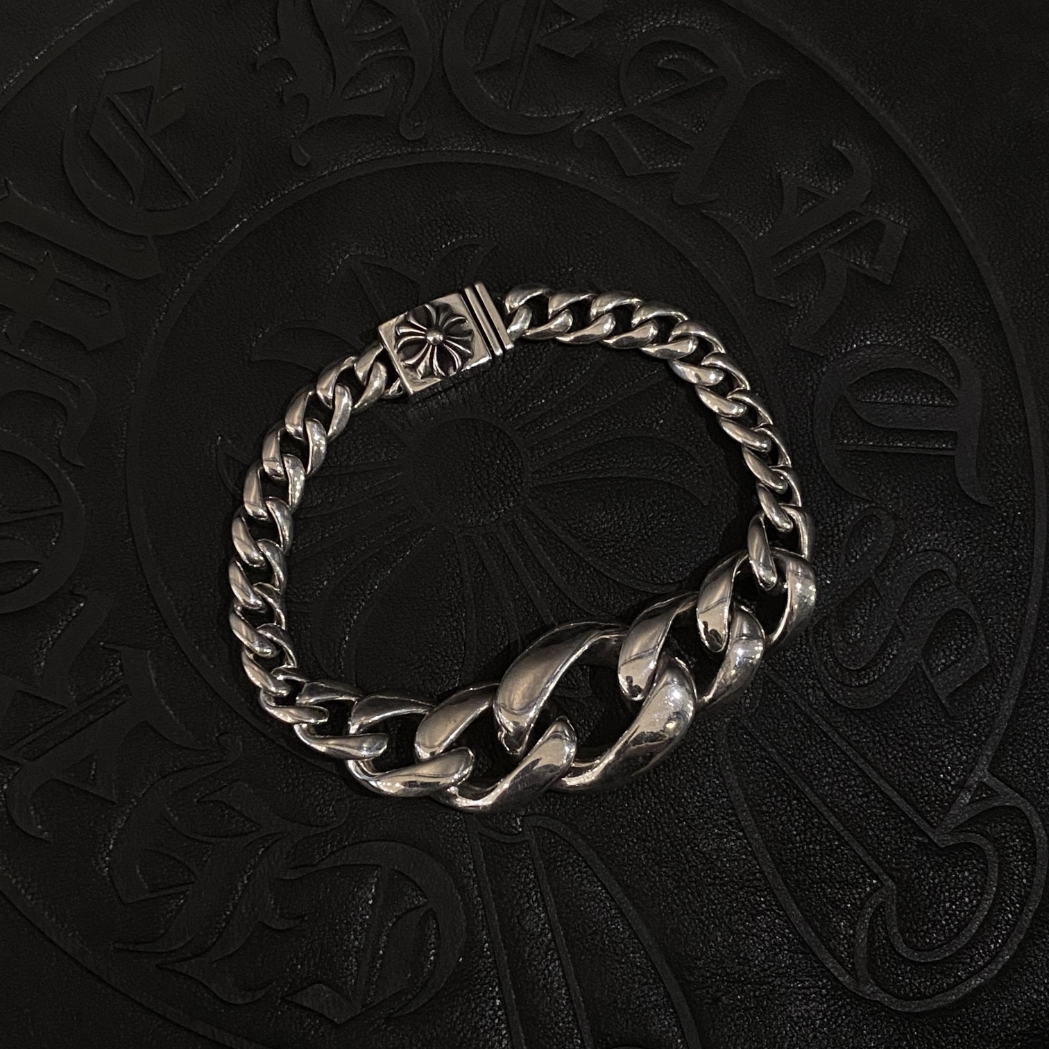 CHROME HEARTS Cross Flower Polished Gradient Bracelet（CHROME HEARTS 228）