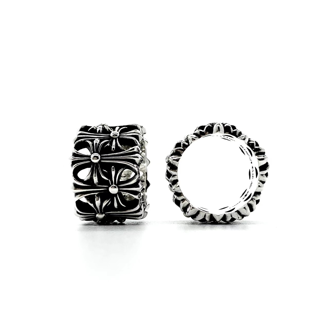 CHROME HEARTS Round Burial Ring Grave（CHROME HEARTS 231）
