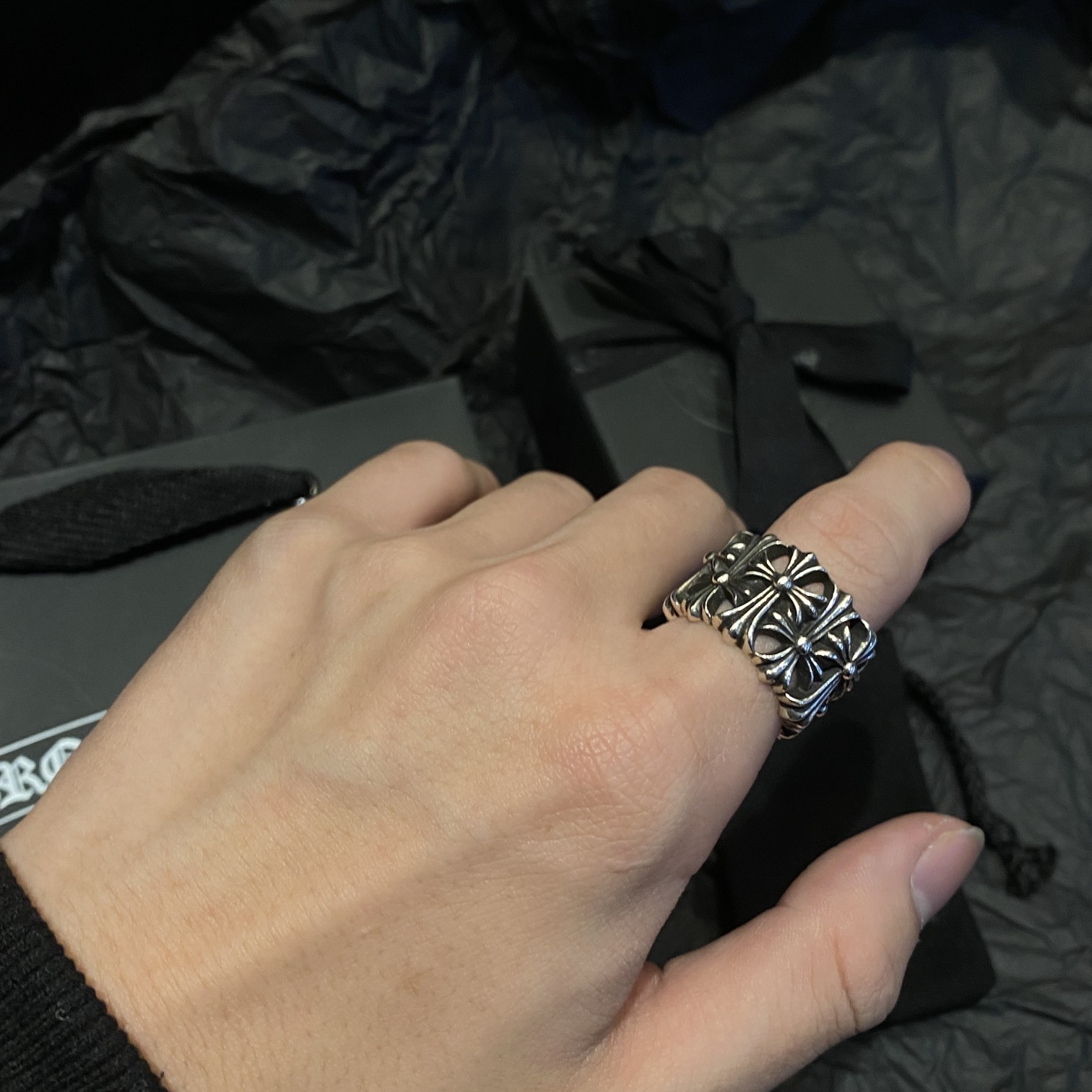CHROME HEARTS Round Burial Ring Grave（CHROME HEARTS 231）