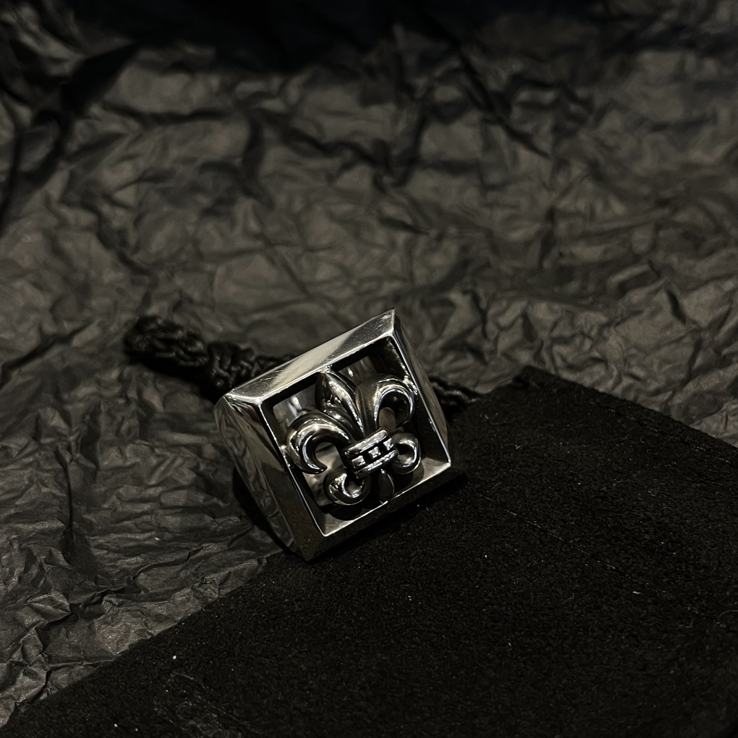 CHROME HEARTS Square Hollow Ring（CHROME HEARTS 271）