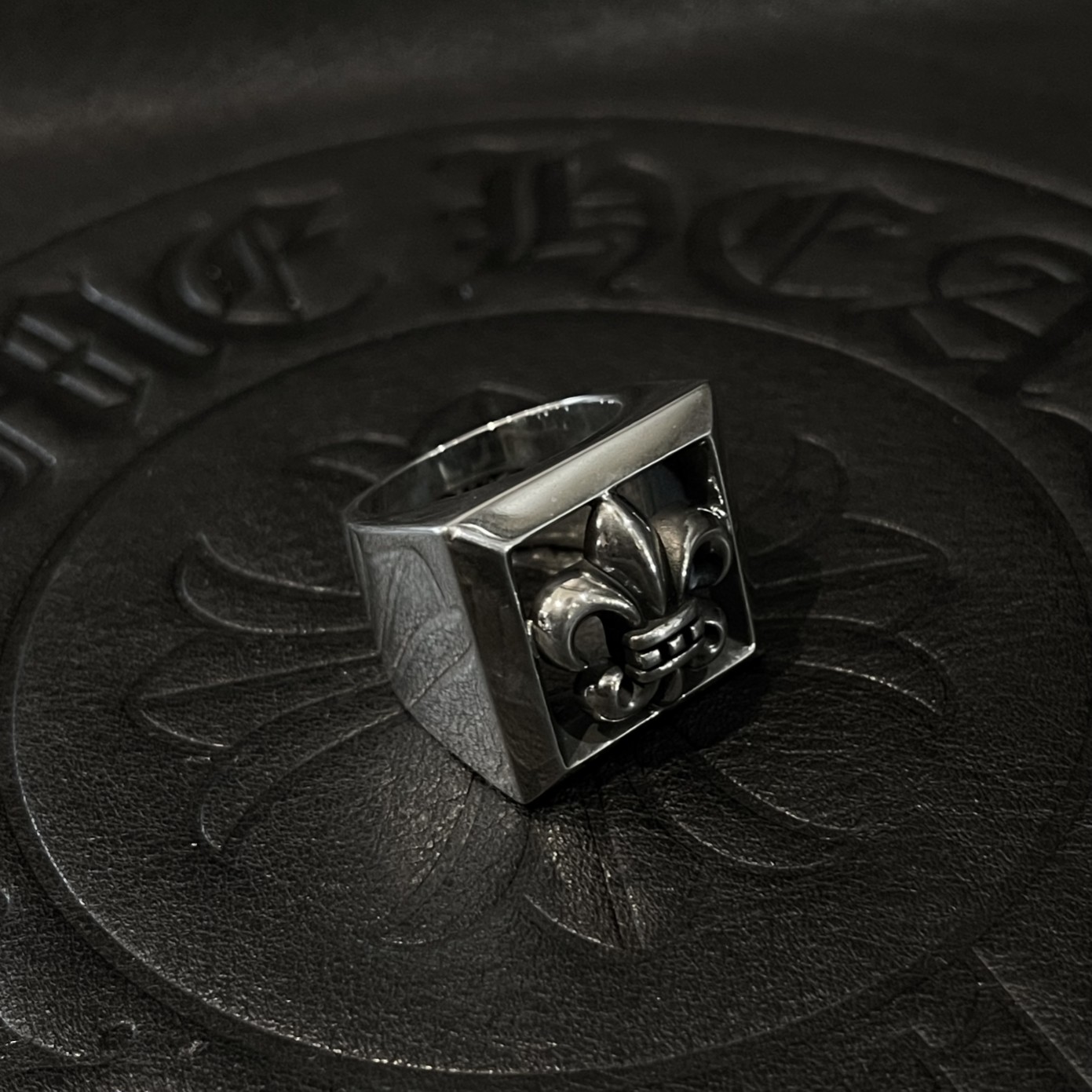 CHROME HEARTS Square Hollow Ring（CHROME HEARTS 271）
