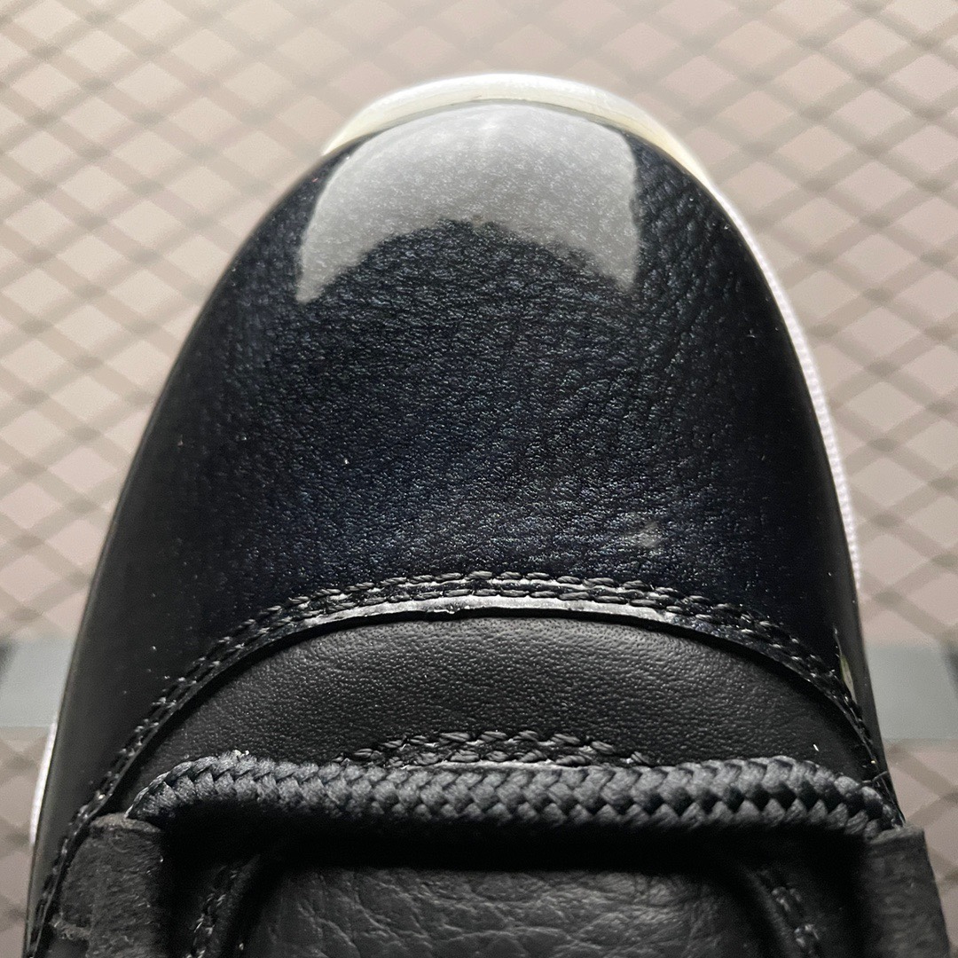 Nike Air Jordan 11 Low "72-10"（ AV2187-001）