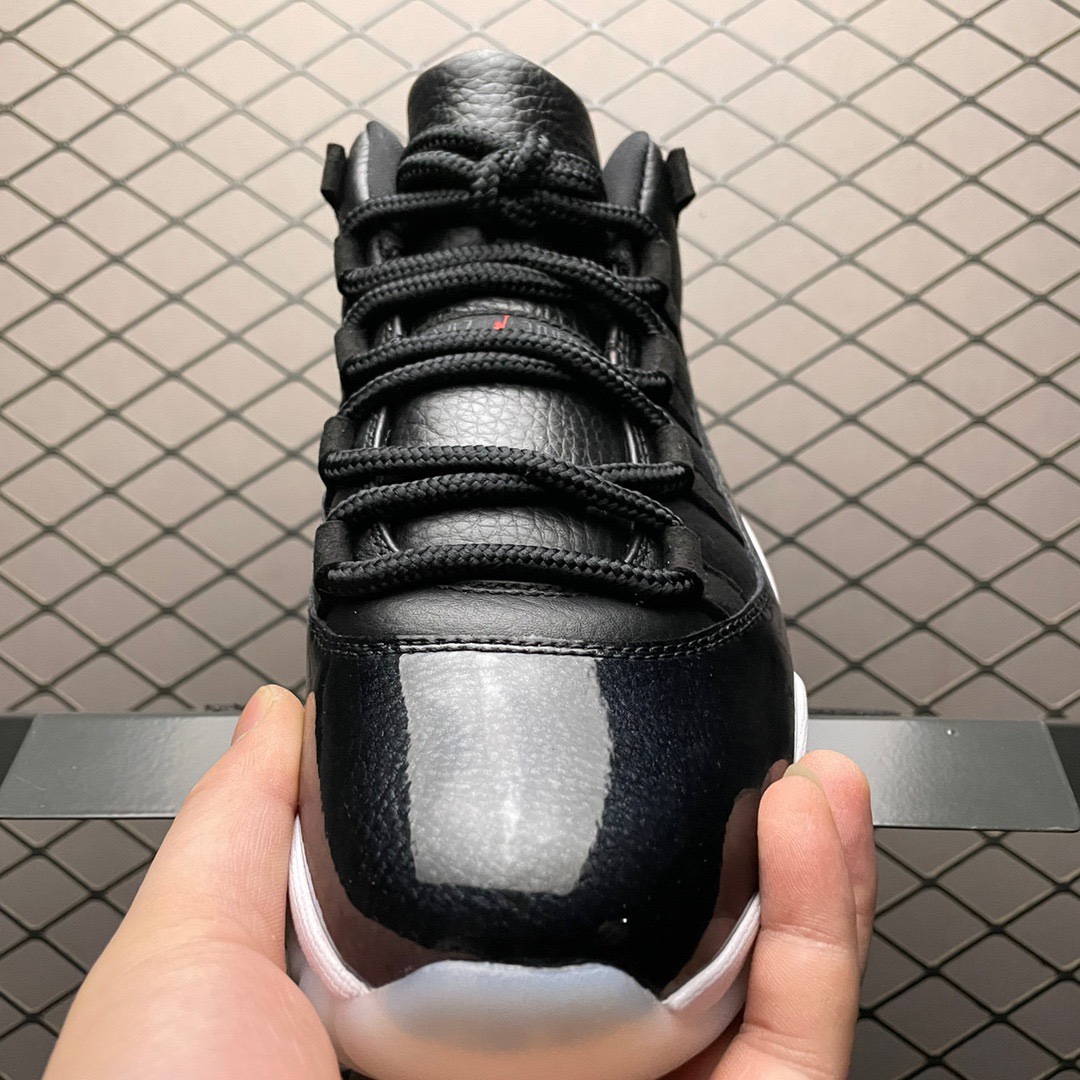 Nike Air Jordan 11 Low "72-10"（ AV2187-001）