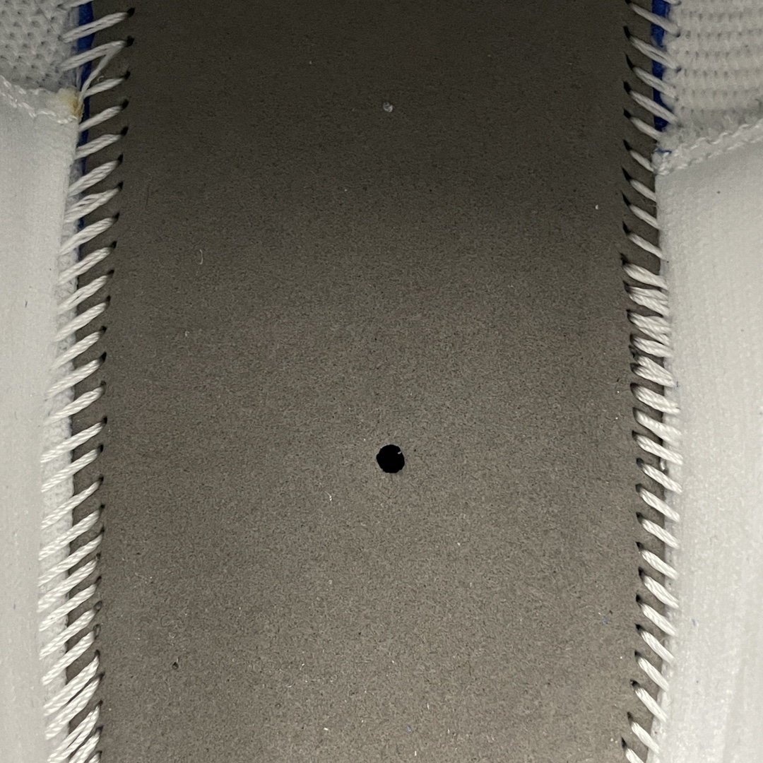 AIR JORDAN 11 LOW "SNAKESKIN"(CD6846-102)