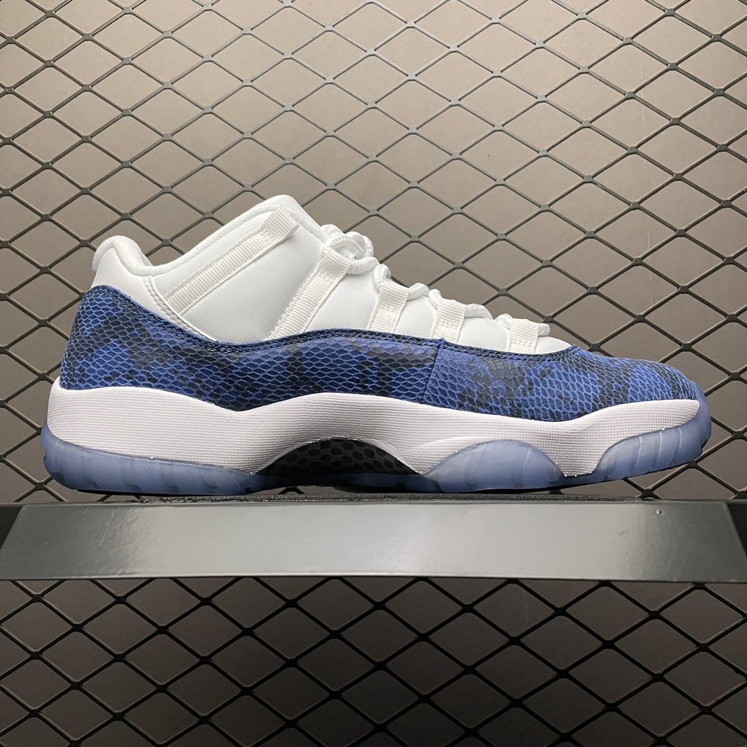 AIR JORDAN 11 LOW "SNAKESKIN"(CD6846-102)