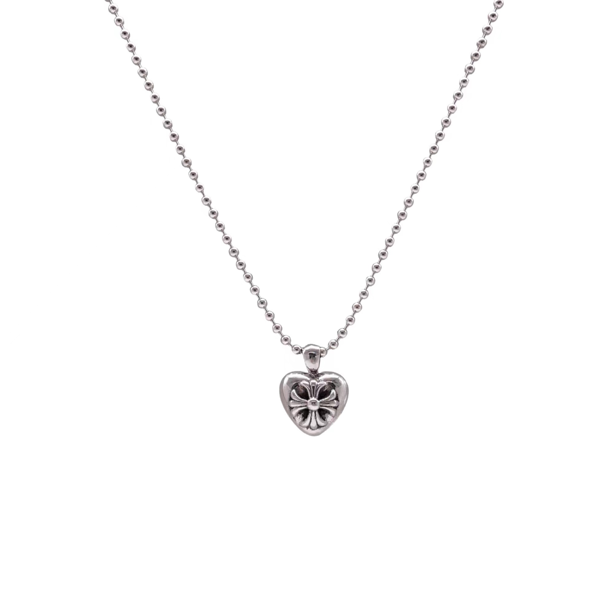 Chrome hearts cross heart necklace（CHROME HEARTS 302）