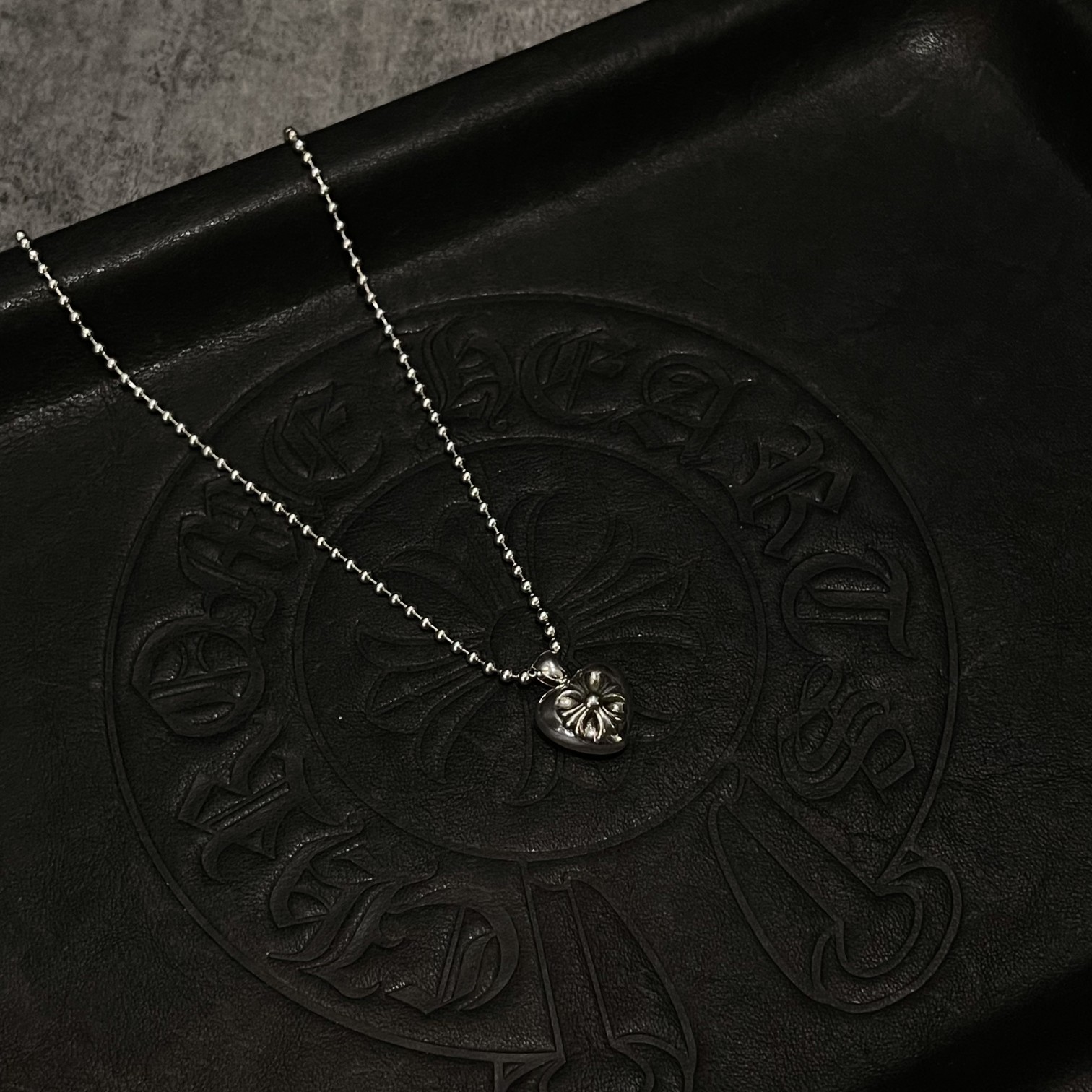 Chrome hearts cross heart necklace（CHROME HEARTS 302）