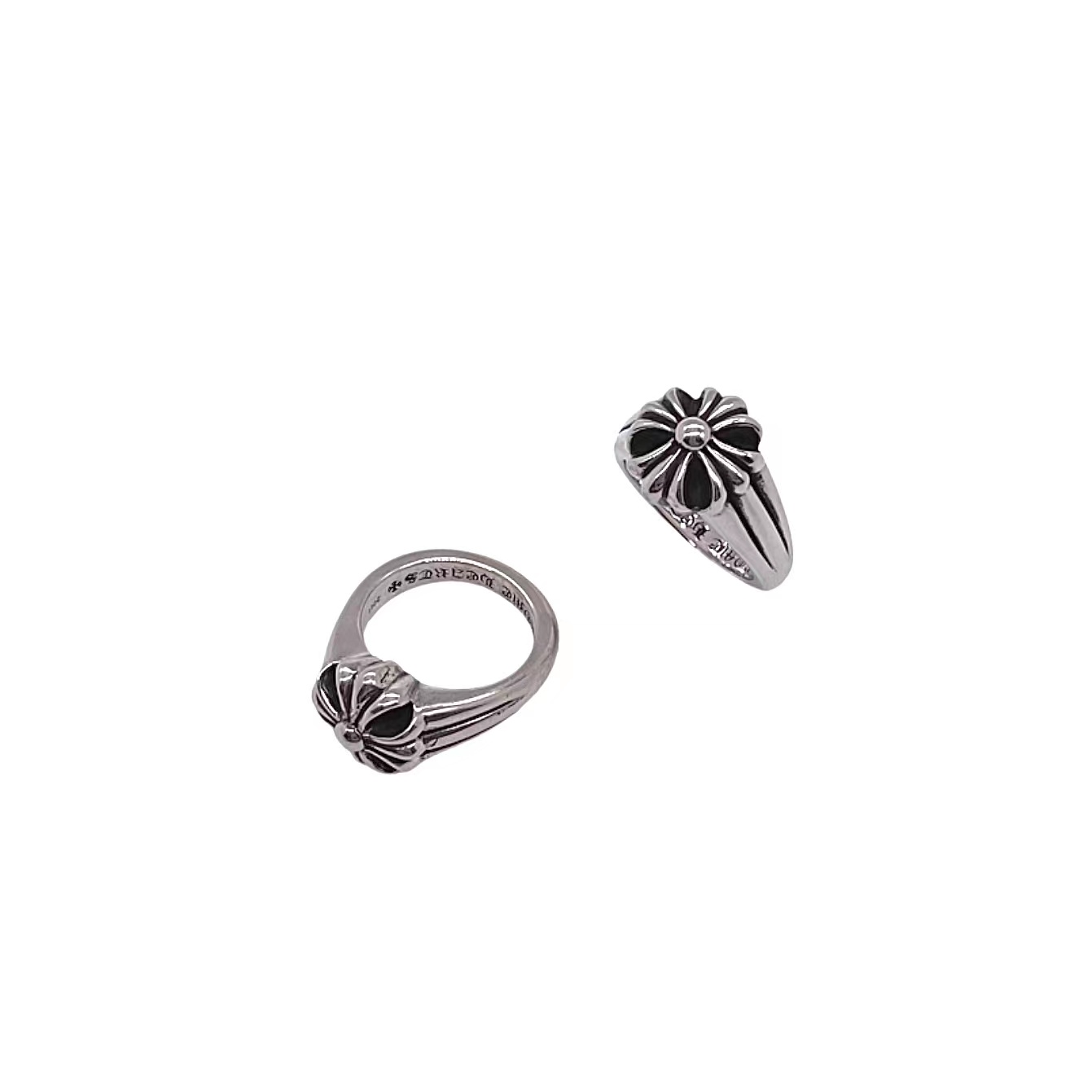 CHROME HEARTS Large Cross Ring（CHROME HEARTS 236）
