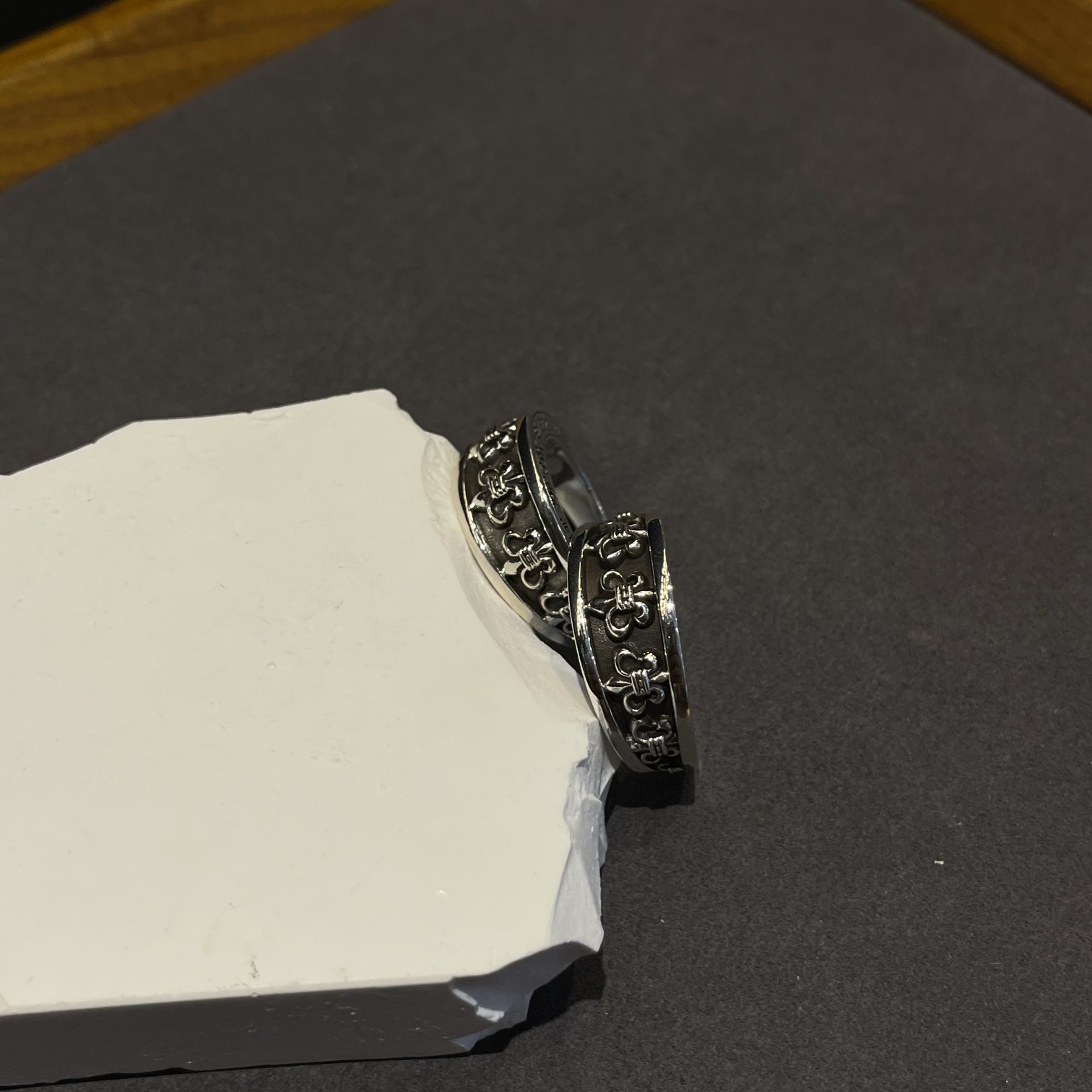 CHROME HEARTS Scout Flower Asymmetric Ring（CHROME HEARTS 234）