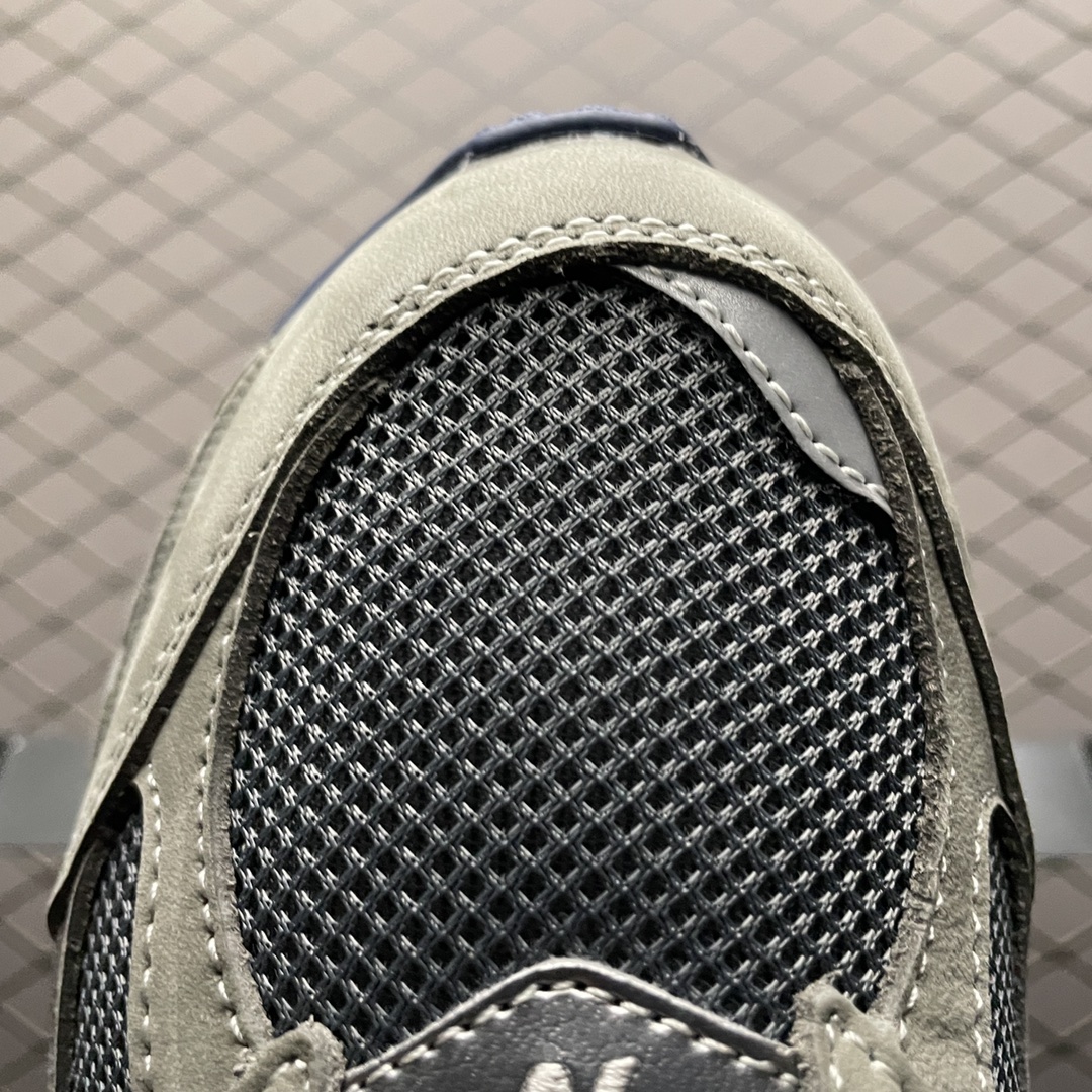 New Balance 2002R "Gray"(ML2002RA）