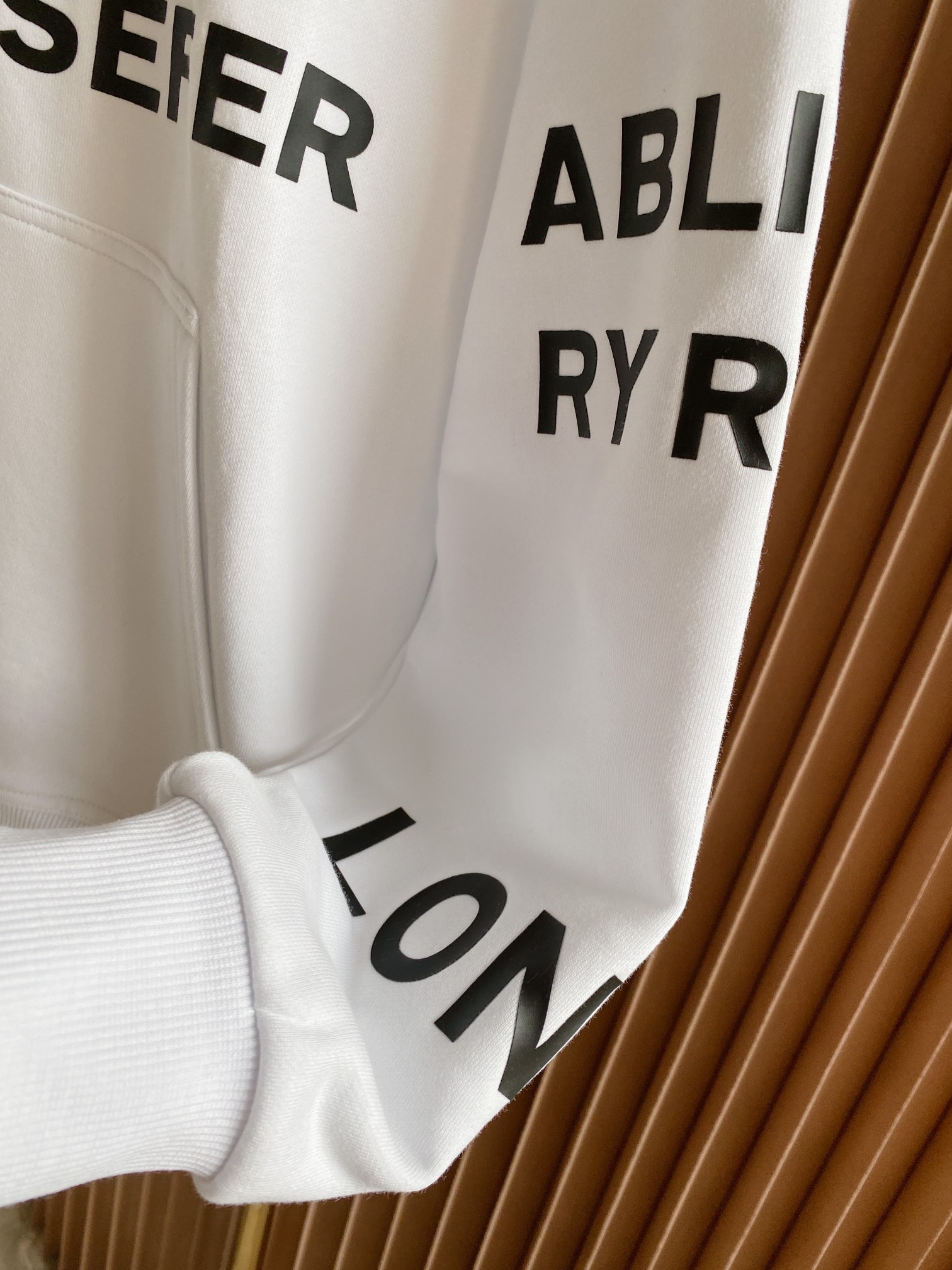 Burberry SS22 Horseferry letter print hooded sweatshirt（80407671）