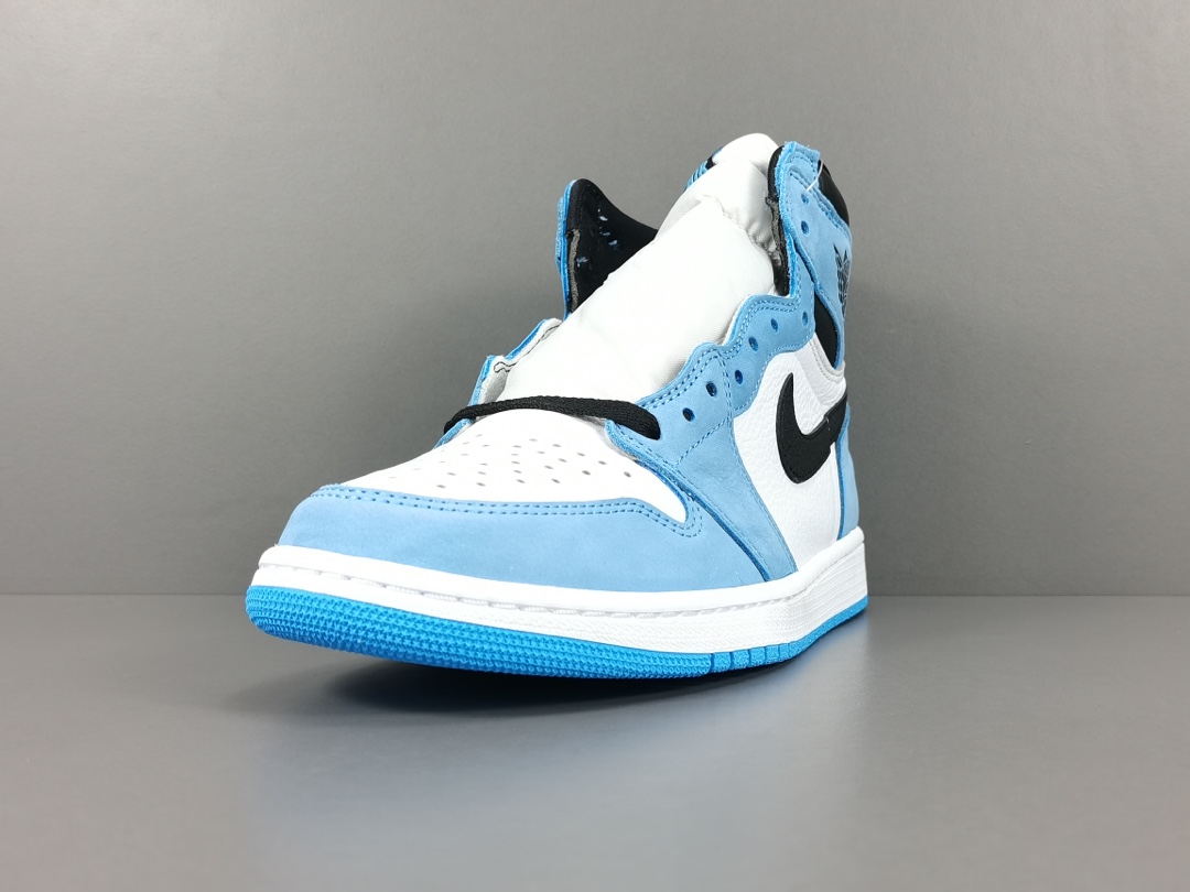 【限定セール】Nike Air Jordan 1 High OG "University Blue" (555088-134)