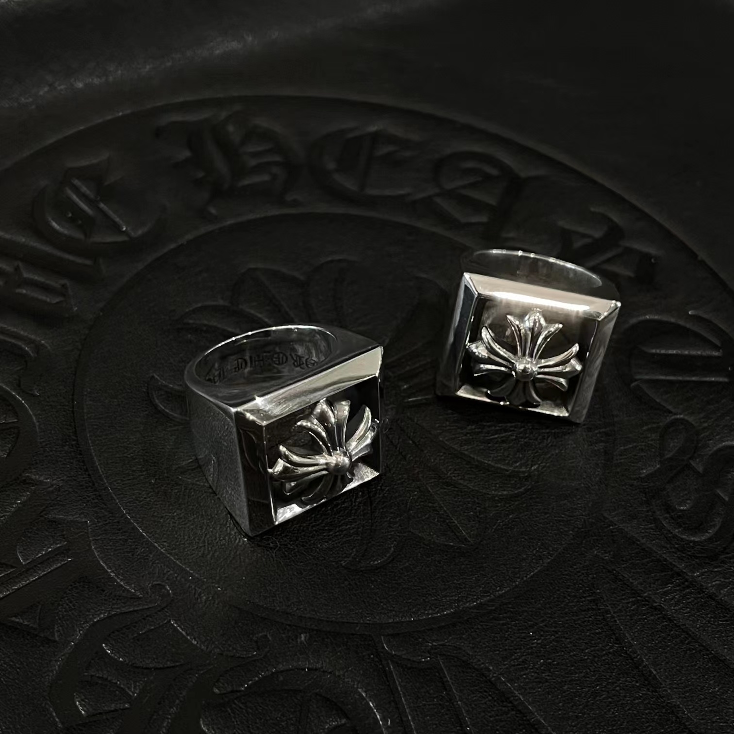 CHROME HEARTS Square Hollow Ring（CHROME HEARTS 272）