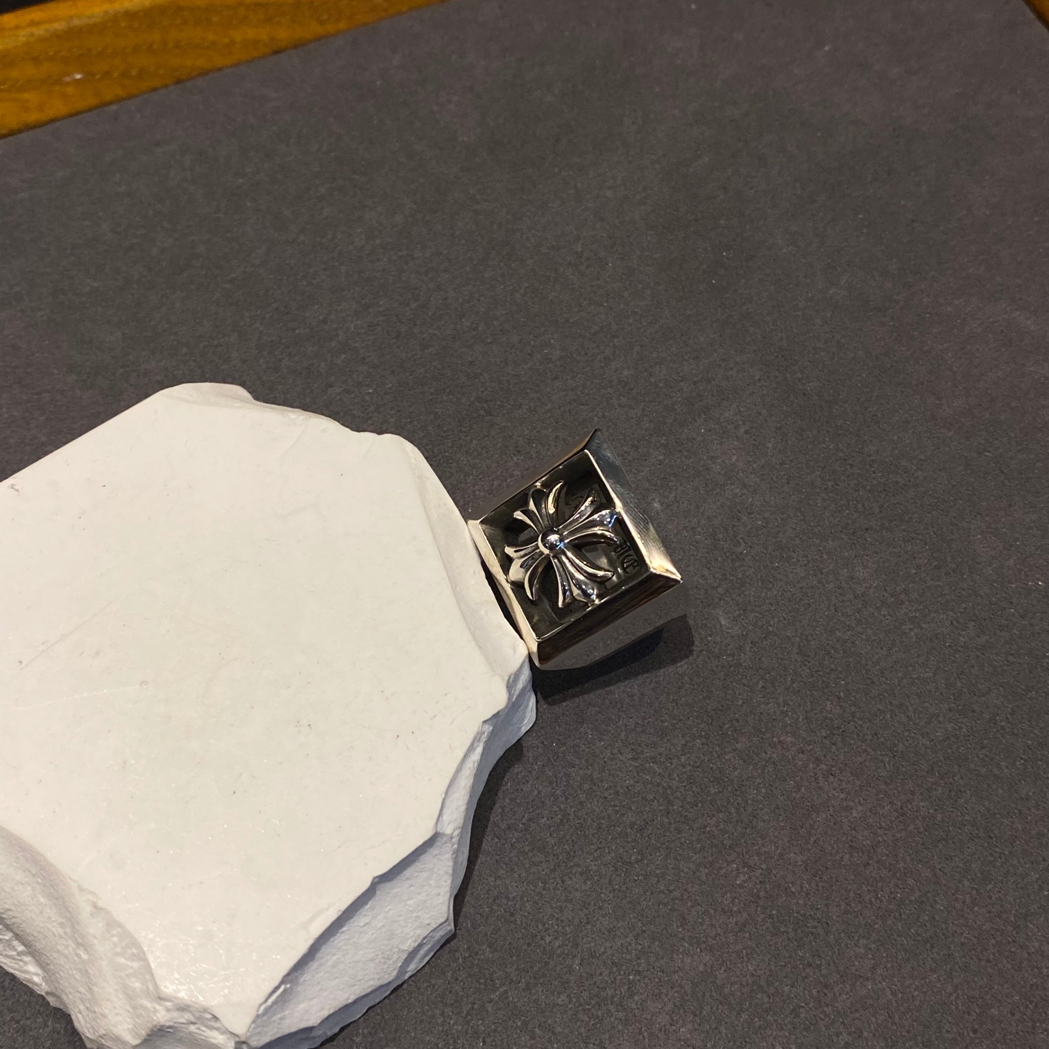 CHROME HEARTS Square Hollow Ring（CHROME HEARTS 272）