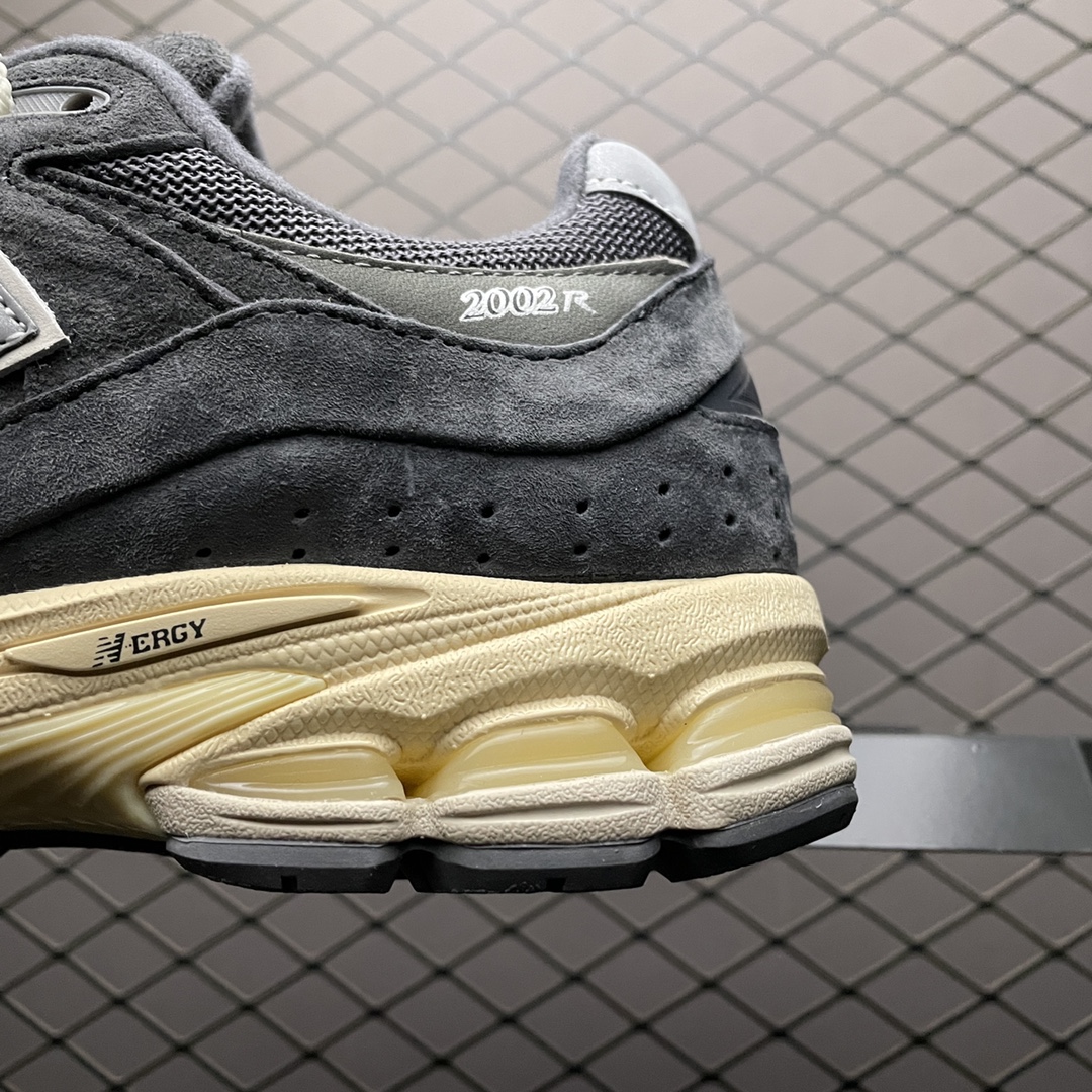 New Balance 2002R "Phantom"(M2002RHO）