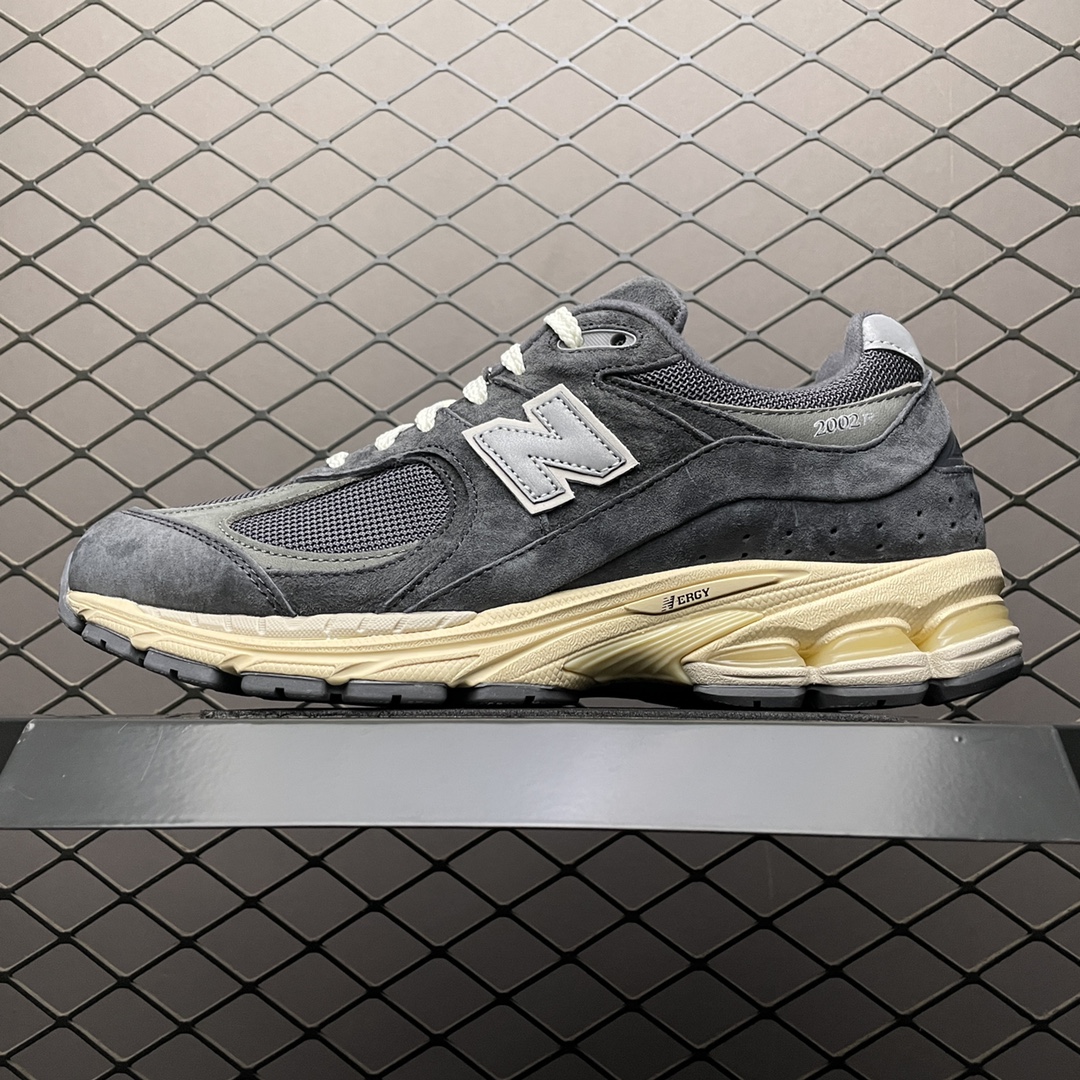 New Balance 2002R "Phantom"(M2002RHO）