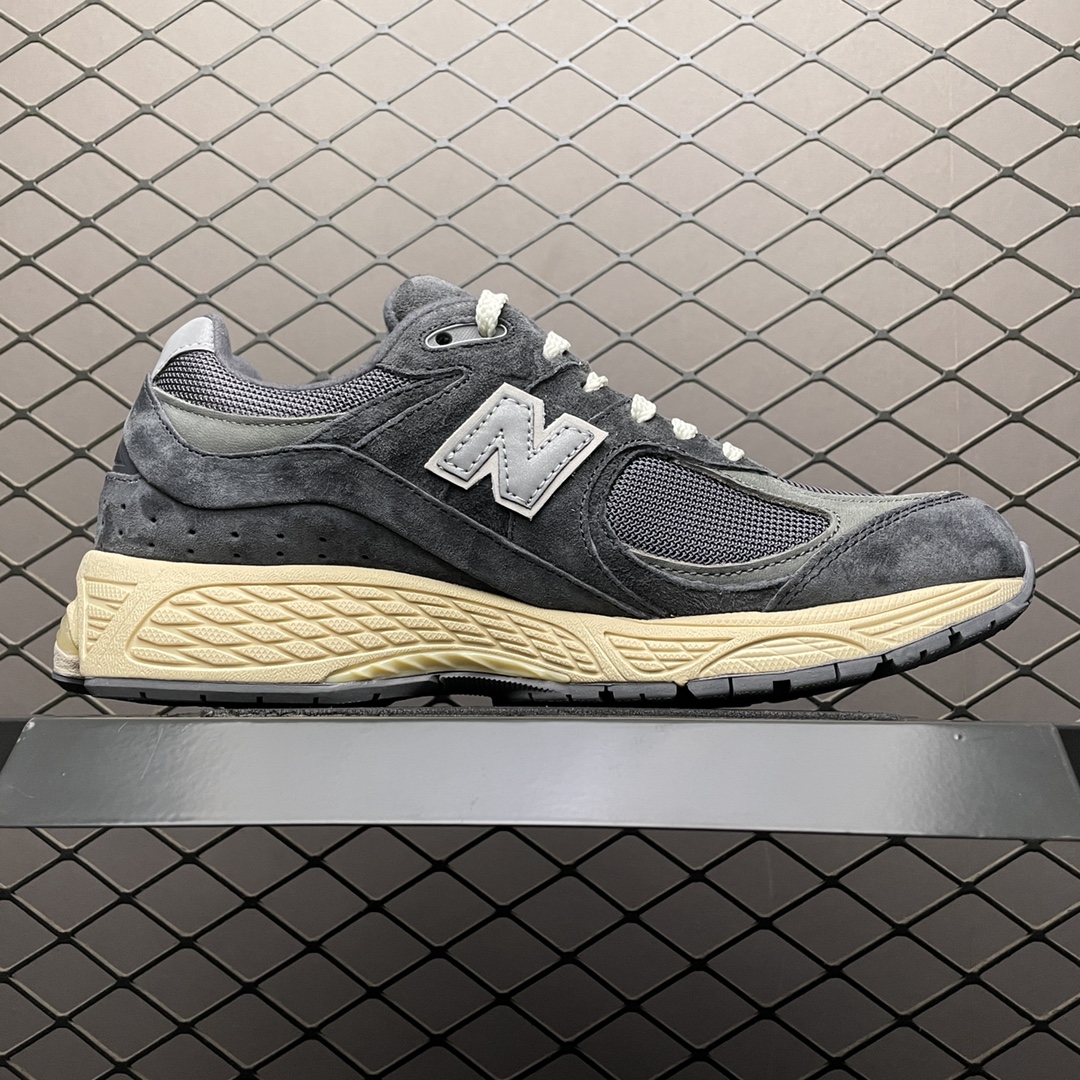 New Balance 2002R "Phantom"(M2002RHO）
