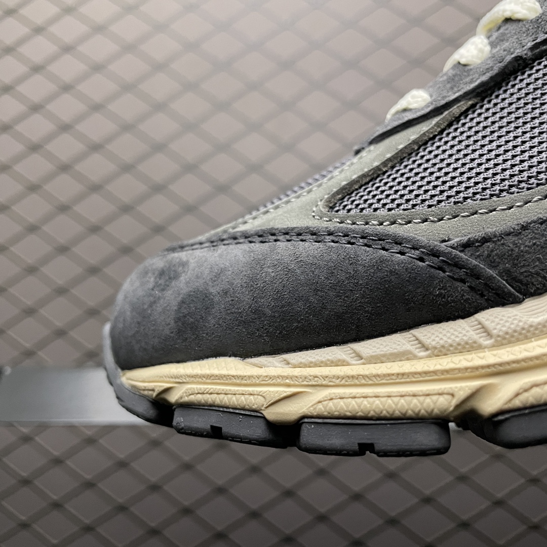 New Balance 2002R "Phantom"(M2002RHO）