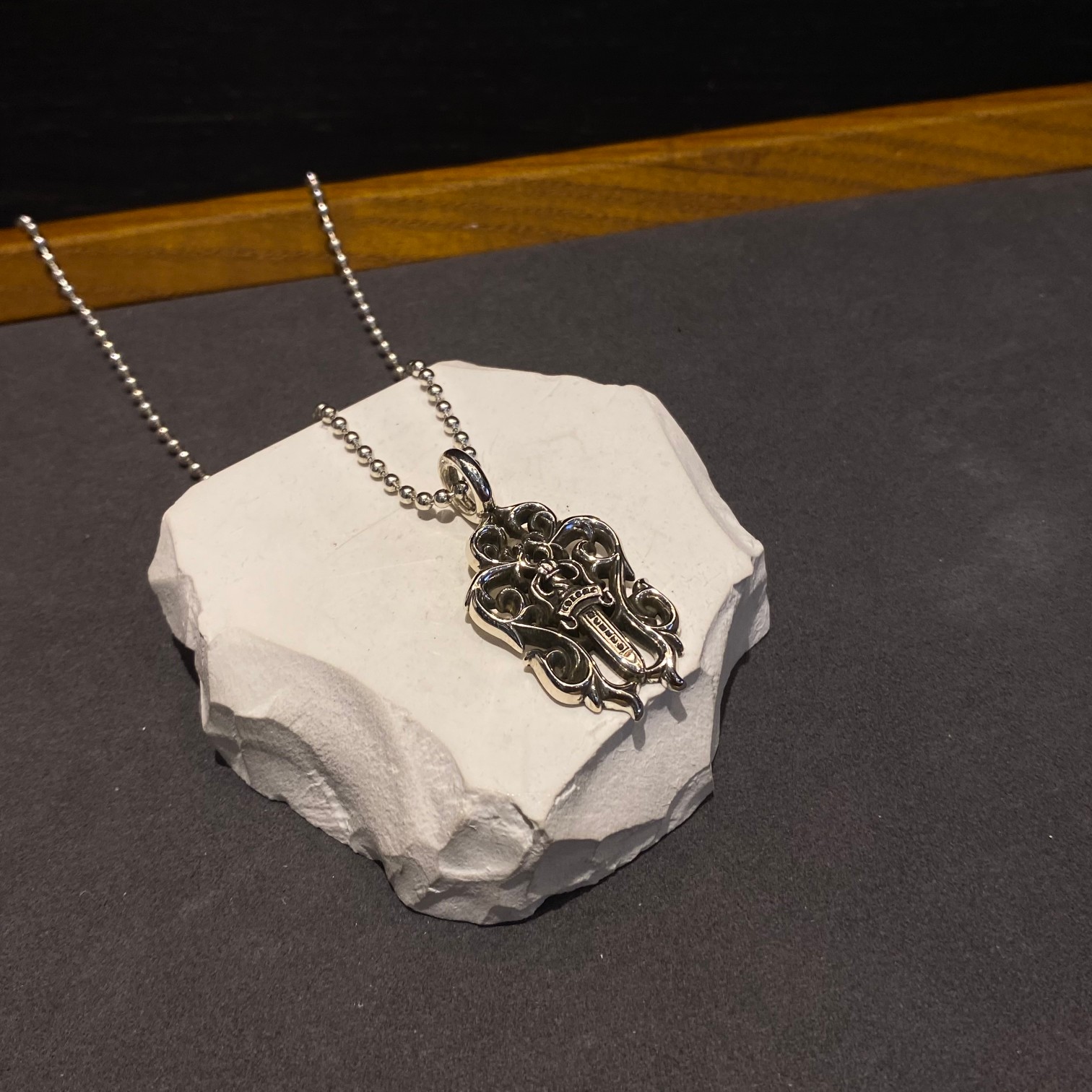 CHROME HEARTS Rattan Sword Necklace（CHROME HEARTS 360）