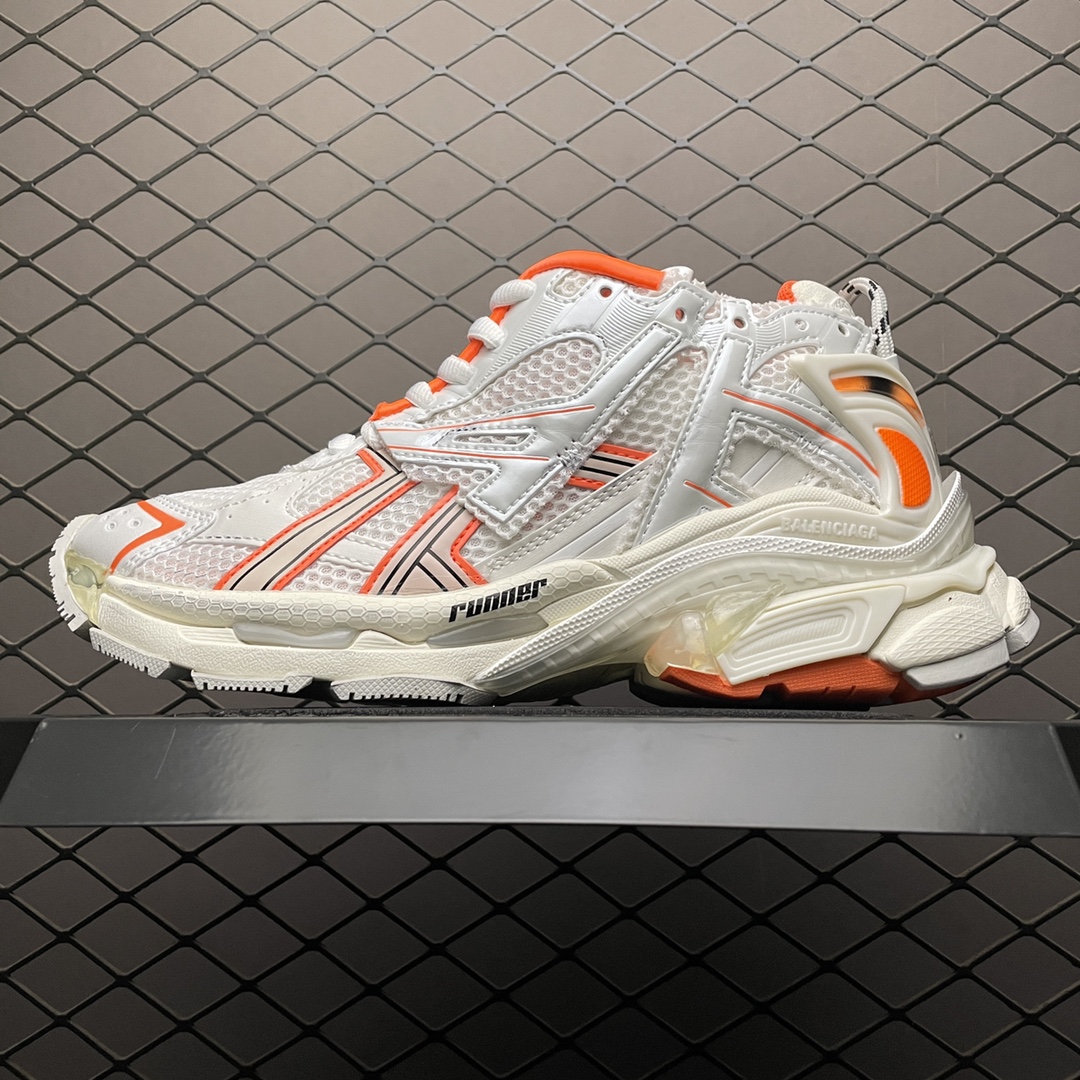 BALENCIAGA Runner Sneaker "Fluo Orange"（677403W3RBM9770）