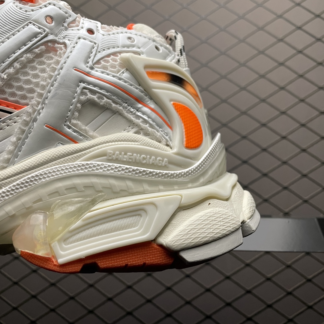 BALENCIAGA Runner Sneaker "Fluo Orange"（677403W3RBM9770）
