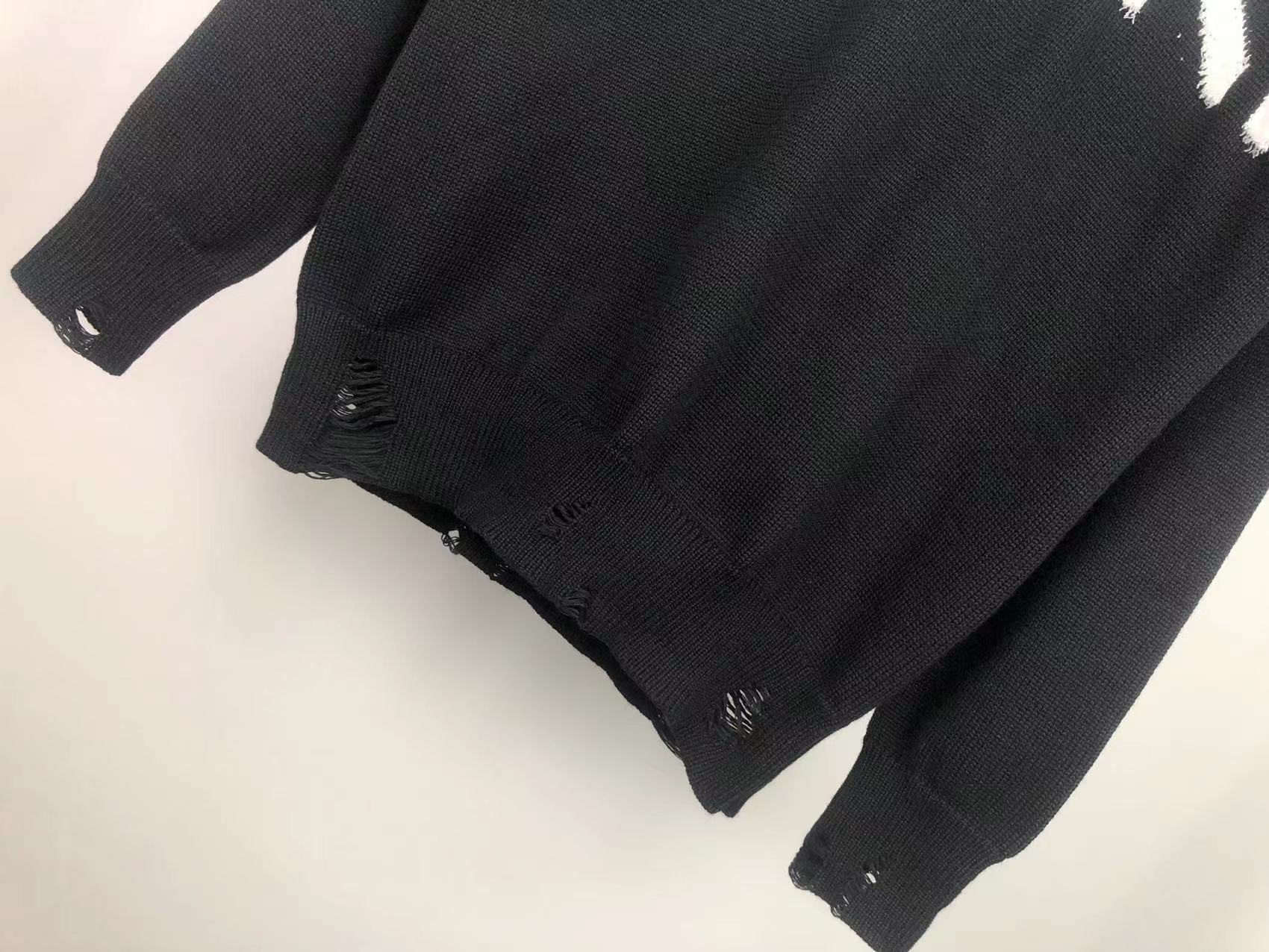 AMIRI Eyelash Logo Knitted Hoodie (PF22MKH005-001）