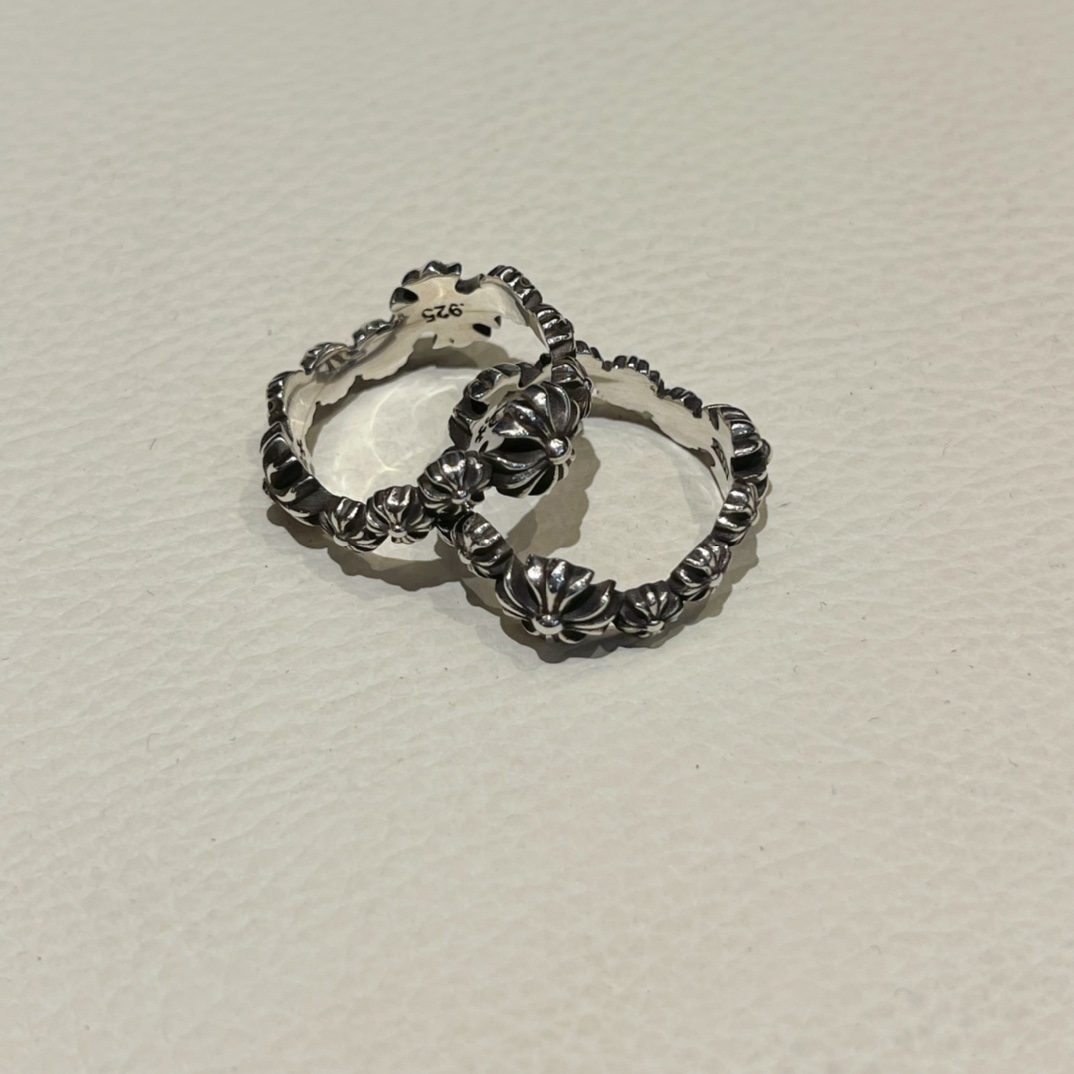 CHROME HEARTS Cross Flower Side Ring（CHROME HEARTS 280）