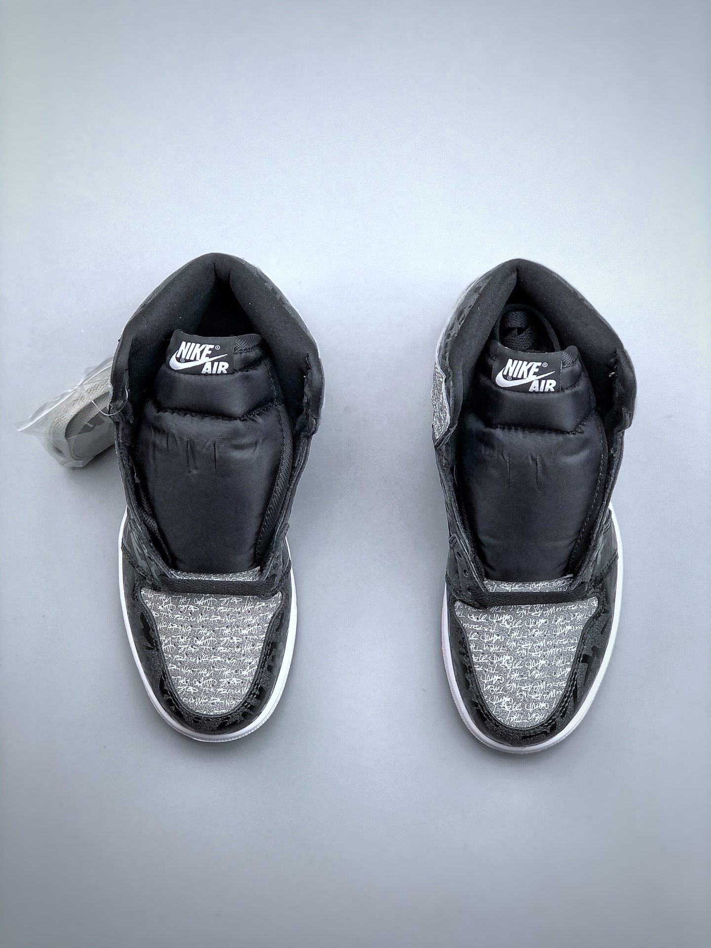 Nike Air Jordan 1 High OG "Rebellionaire"（555088-036）