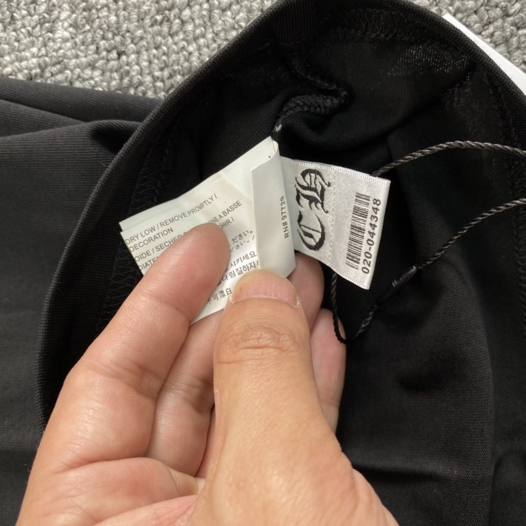 Chrome Hearts Cemetery Cross Tire Tracks T-shirt (CH-178）