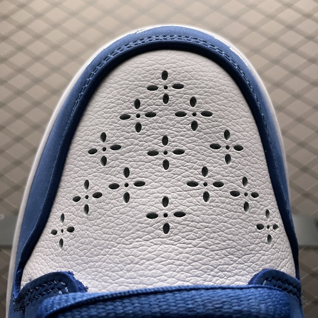 Born x Raised × Nike SB Dunk Low Pro QS "One Block At a Time"(FN7819-400)