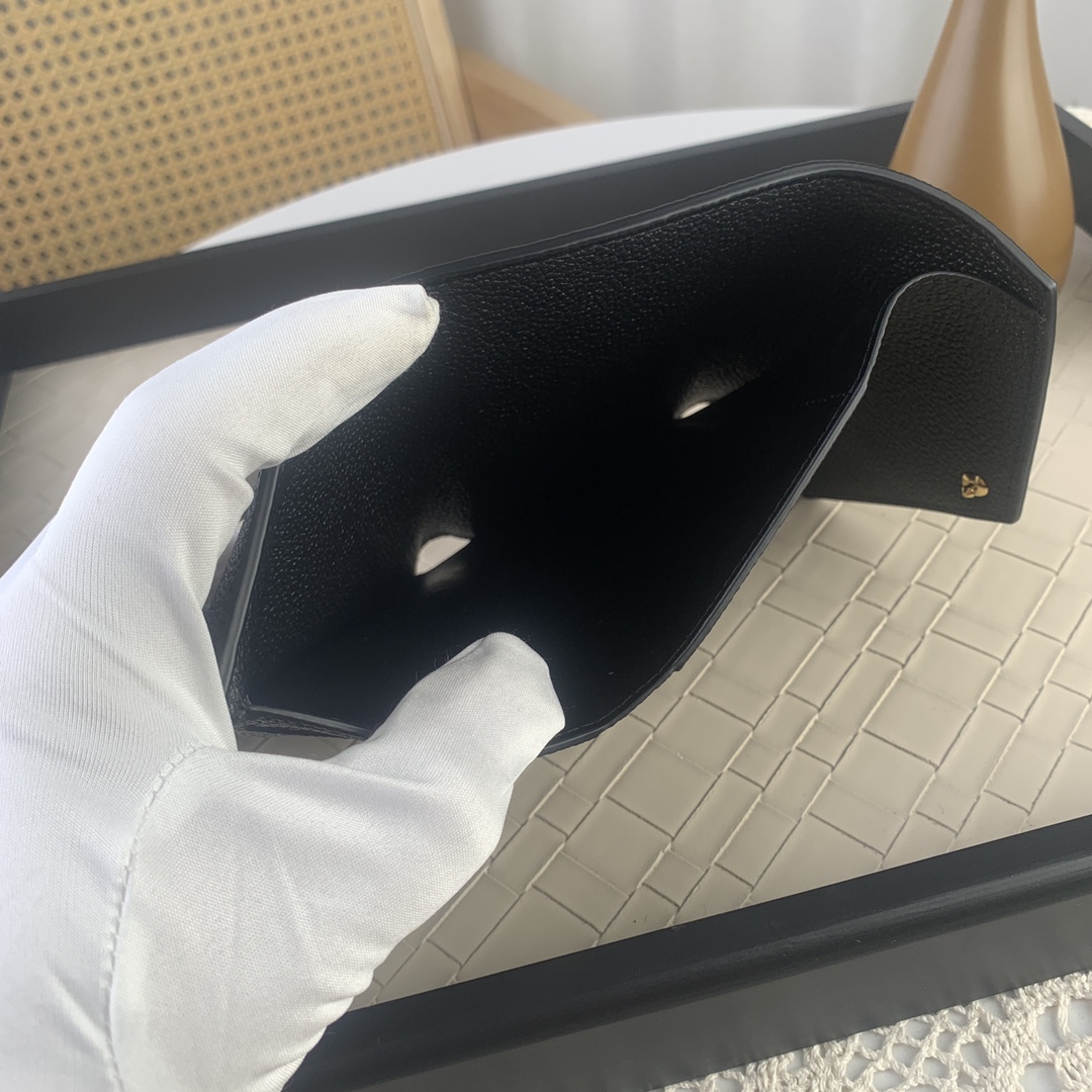 Louis Vuitton Multiple Wallet LV Aerogram (m80968)