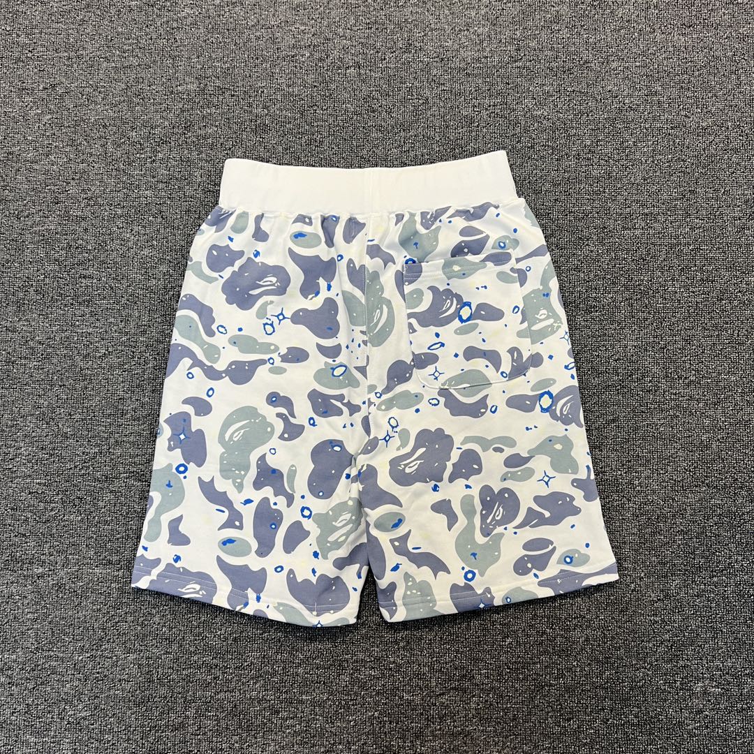 BAPE Space Camo Shark Sweat Shorts (SS21) White（1F30-153-006）