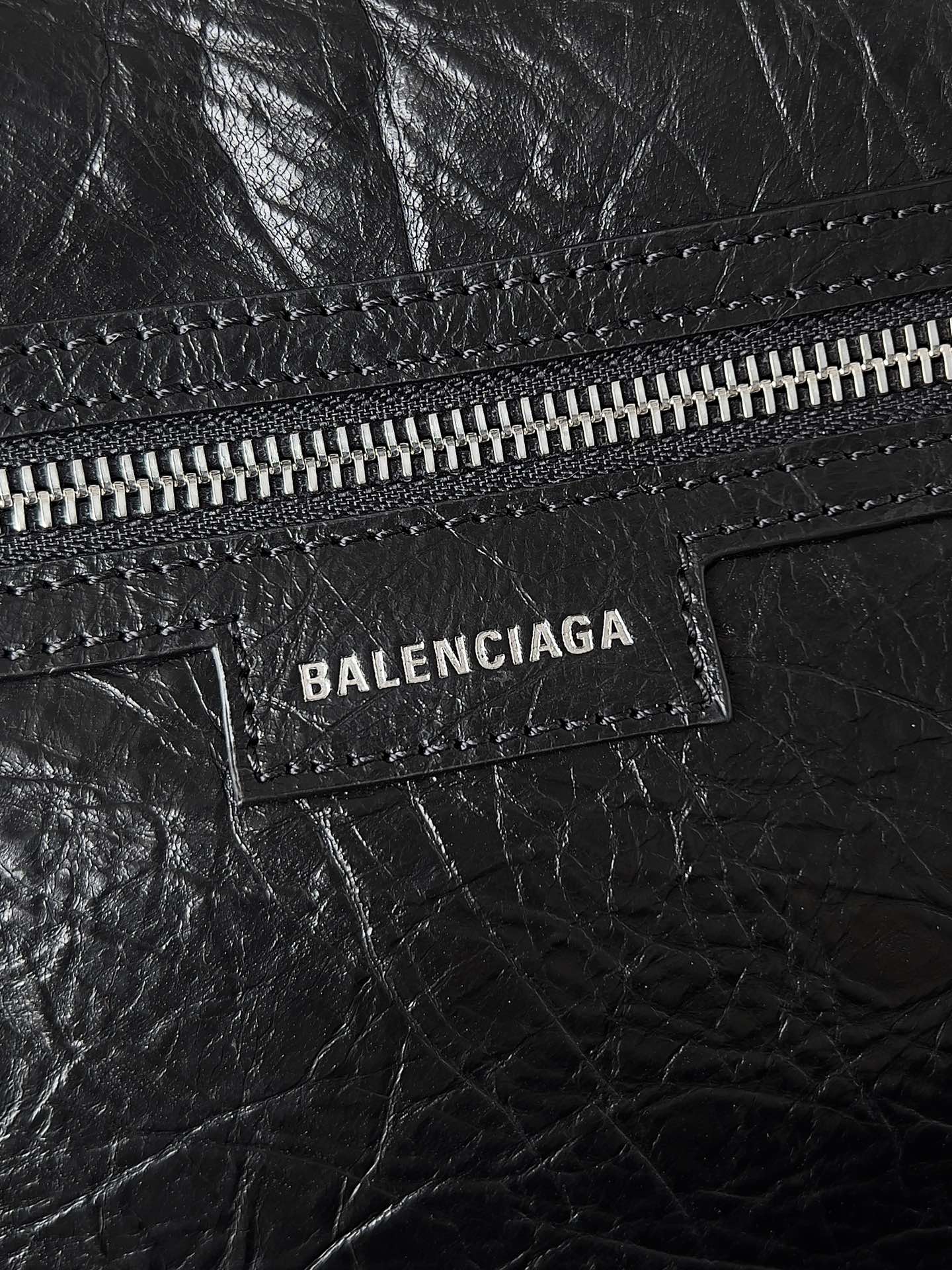 Balenciaga Superbusy  Sling Bag 'Black'（702168210C81000）
