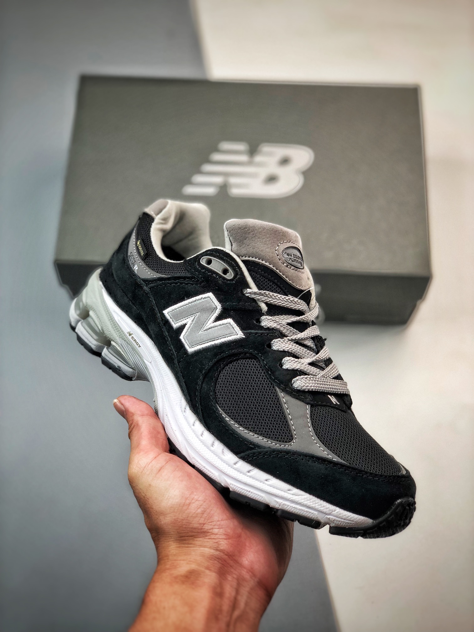 New Balance 2002R GORE-TEX "Black/Gray"(M2002RXD）